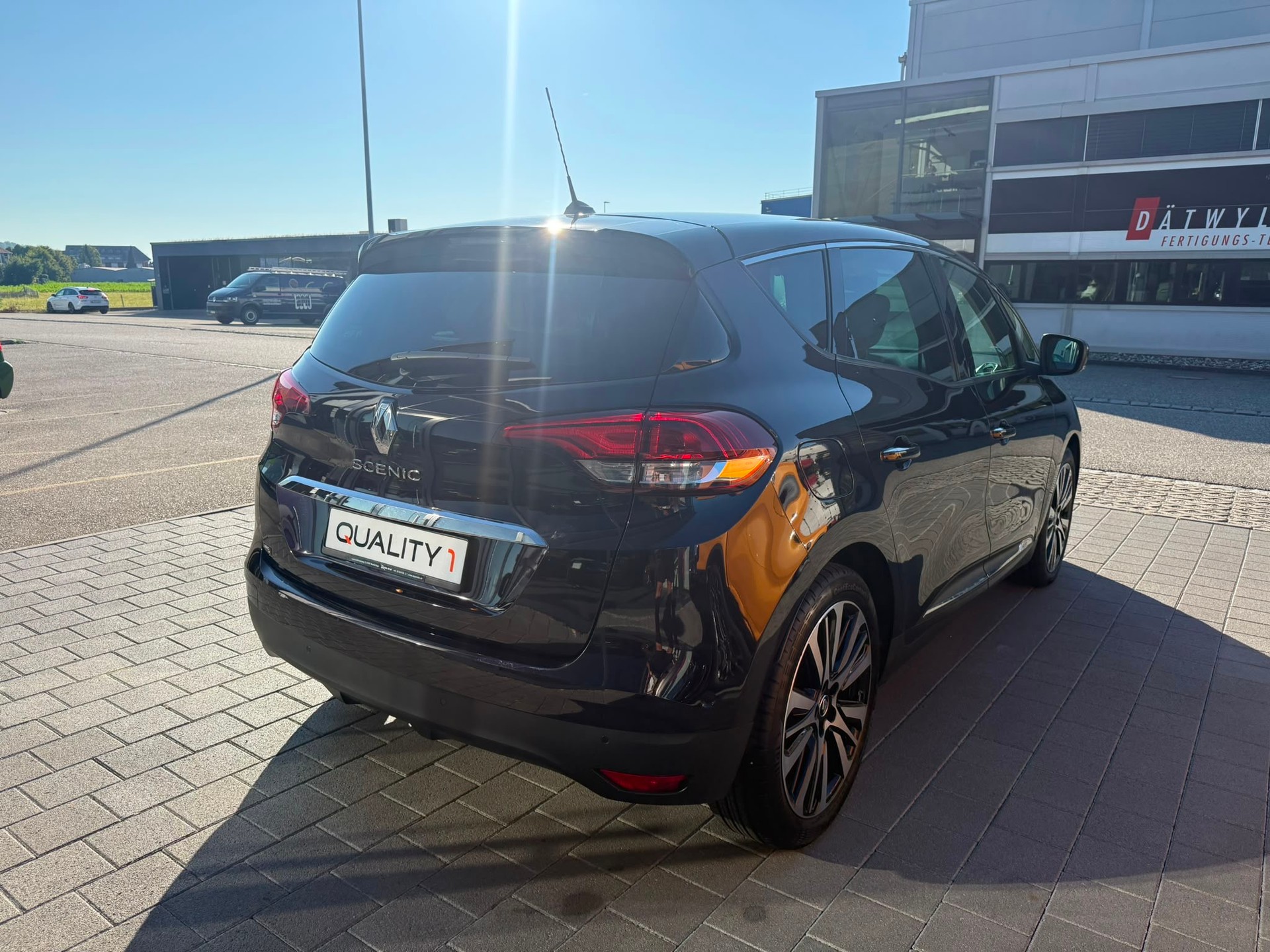 RENAULT Scénic 1.6 dCi Initiale Paris EDC-image-6