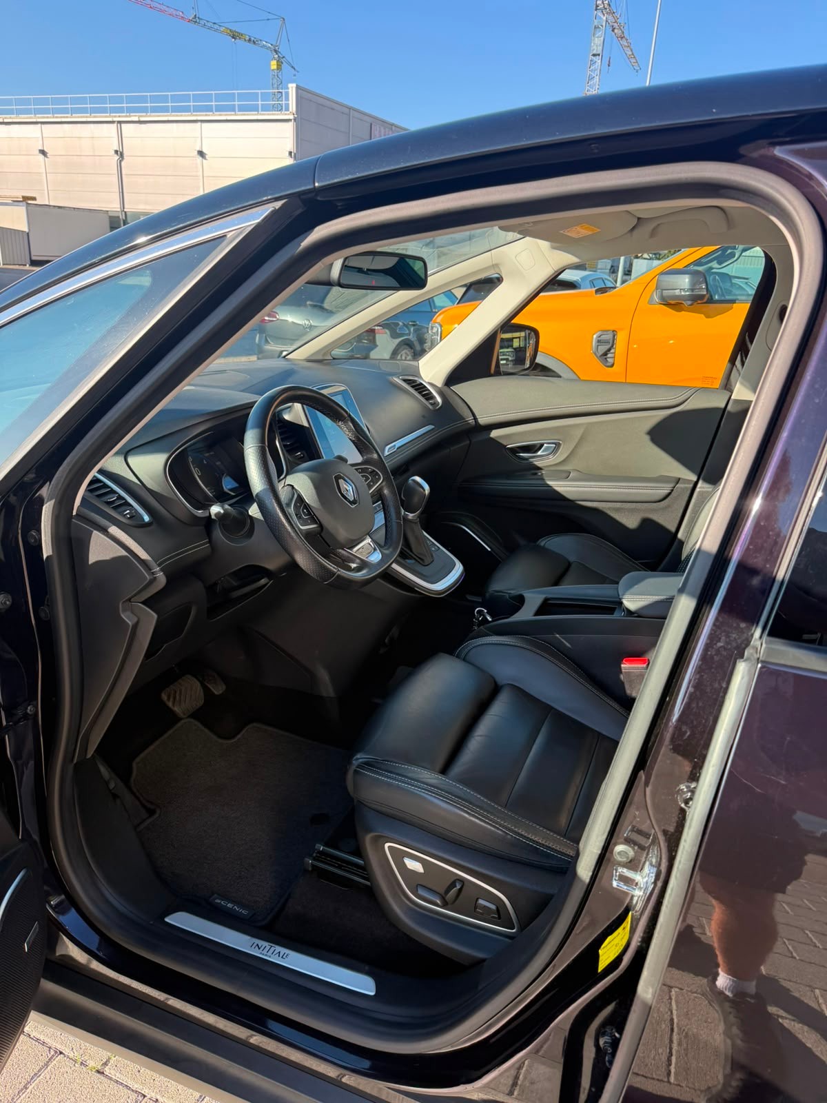 RENAULT Scénic 1.6 dCi Initiale Paris EDC-image-18