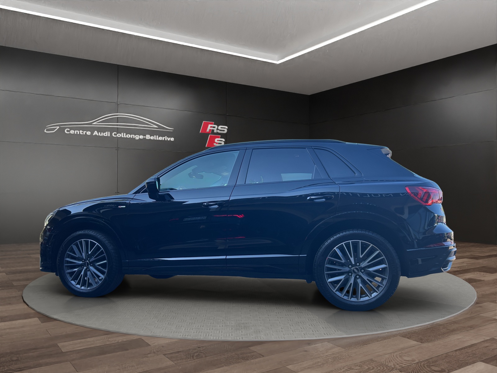 AUDI Q3 35 TFSI S line Attraction S-tronic-showroom-element-2