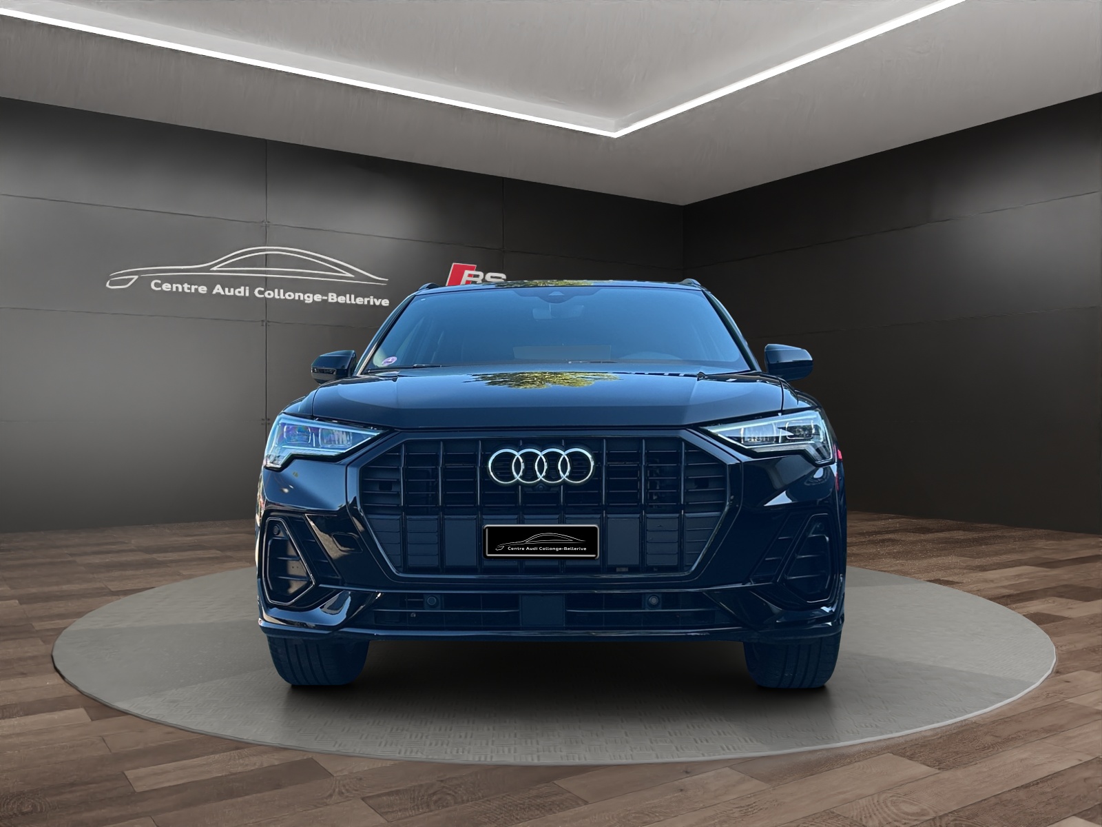 AUDI Q3 35 TFSI S line Attraction S-tronic-showroom-element-1