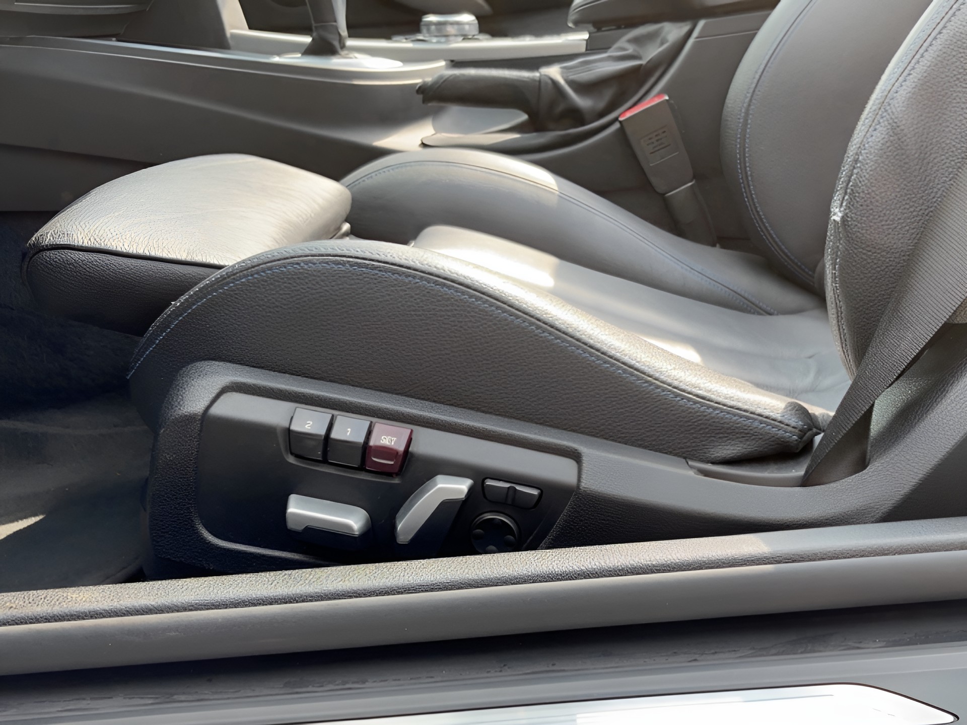 BMW 440i Cabriolet xDrive M Sport Steptronic-image-15