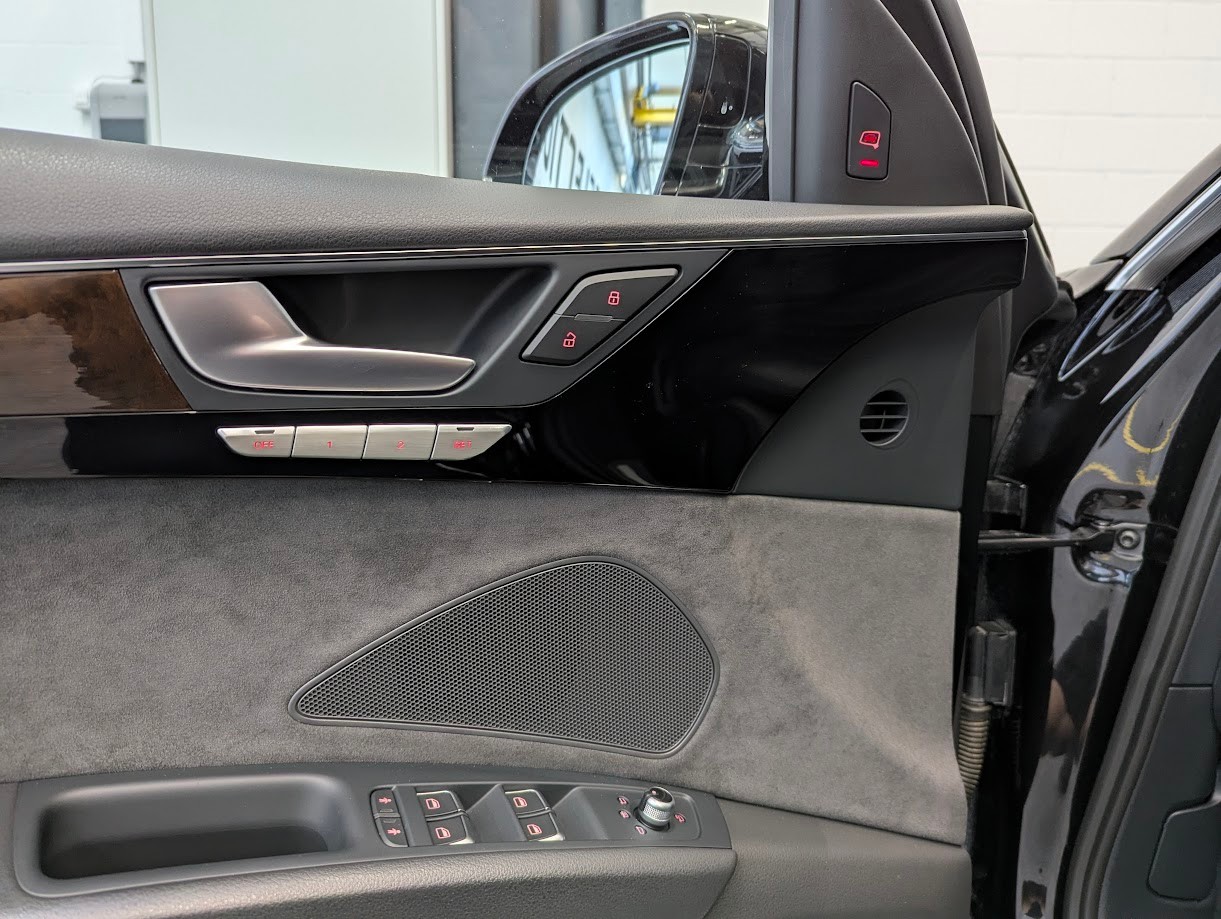 AUDI A8 3.0 V6 TDI quattro T-Tronic*CH-AUTO 12MT GAR FACELIFT MATRIX SOFTCLOSE LUFT 360CAM LEDER NAVI UVM-showroom-element-3