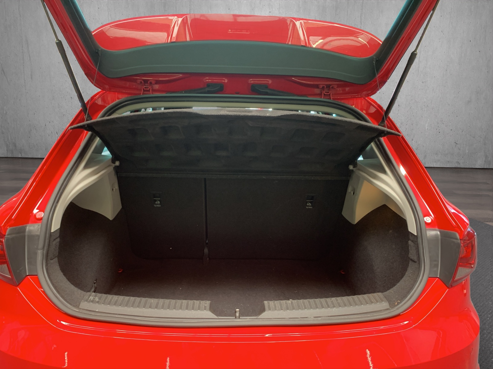 SEAT Leon 1.8 TSI FR DSG "Leistungssteigerung 211 PS"-image-13
