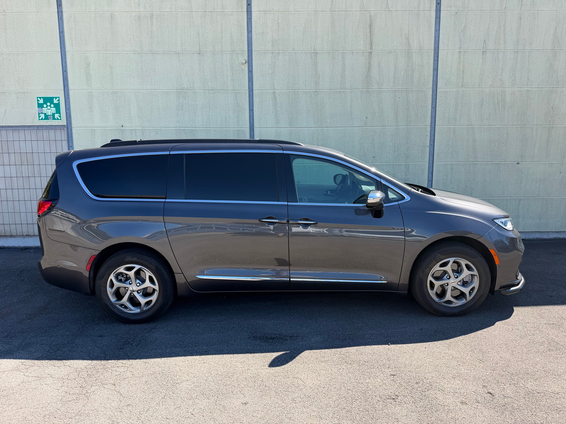 CHRYSLER 3.6 LIMITED AWD V6-image-1