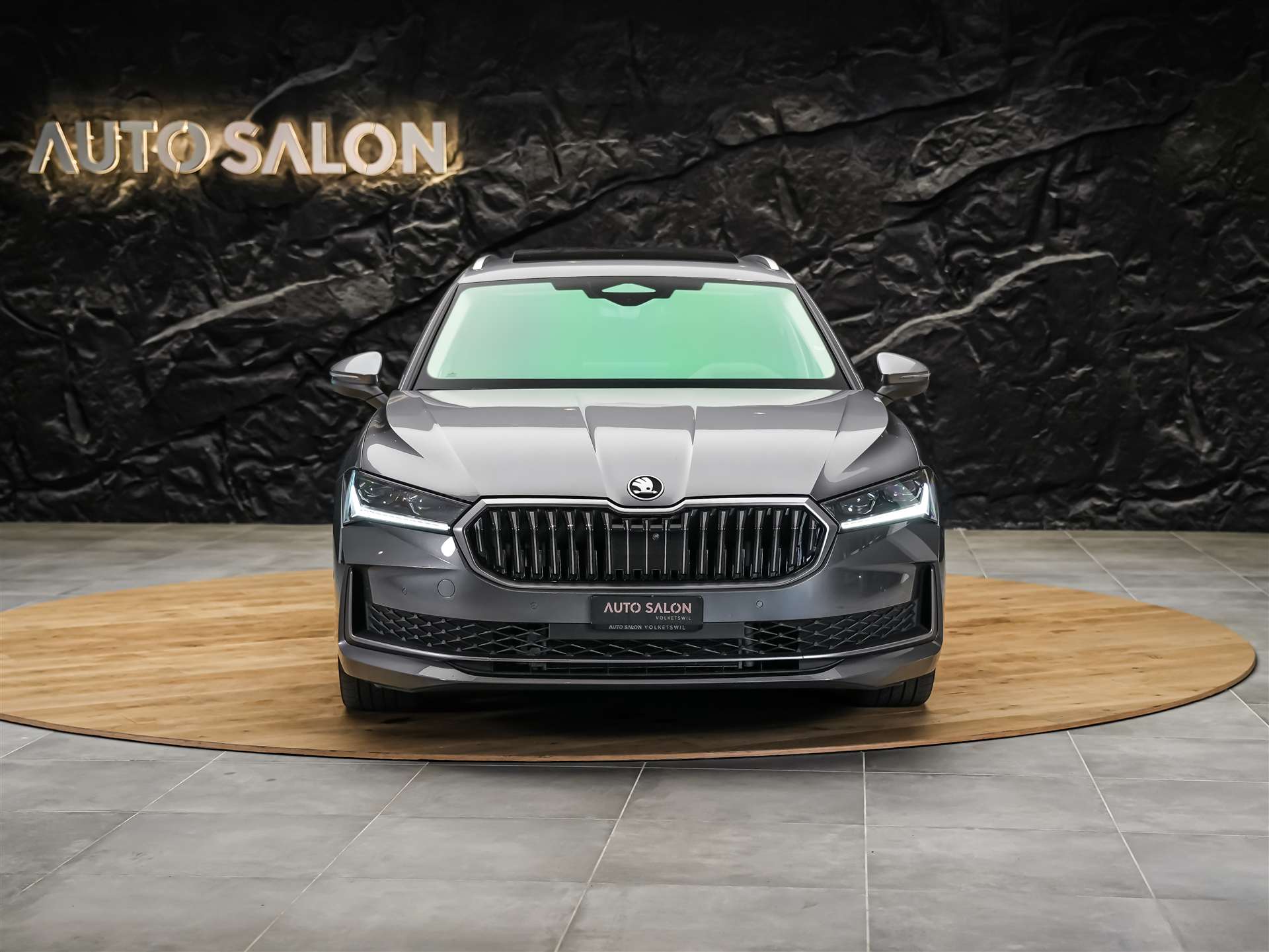 SKODA Superb Combi 2.0 TDi L&K 4x4 DSG *Panorama*Massage*Sitzbelüftung*AHK*-image-6