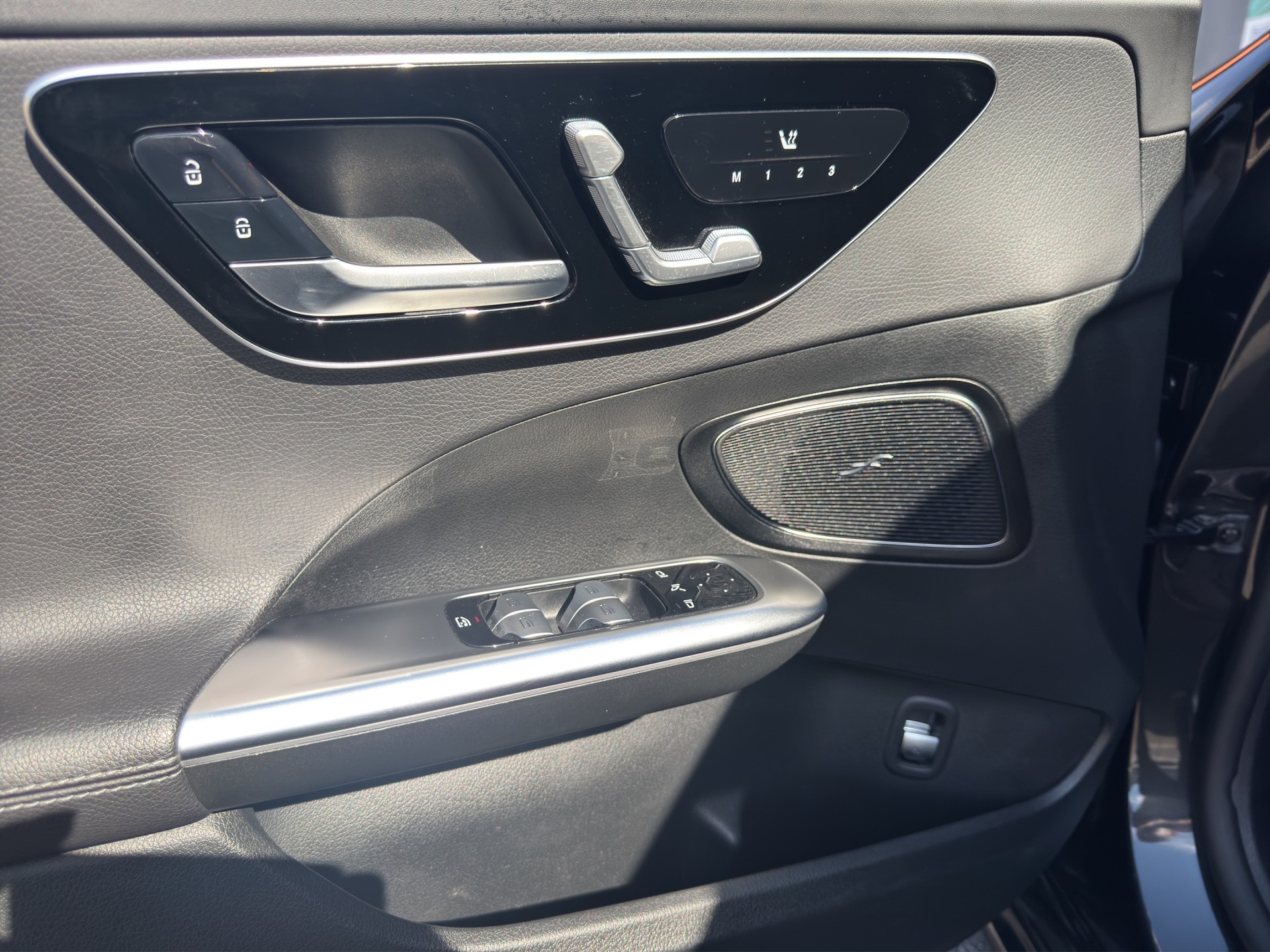MERCEDES-BENZ C 220 d Avantgarde Kombi-image-14
