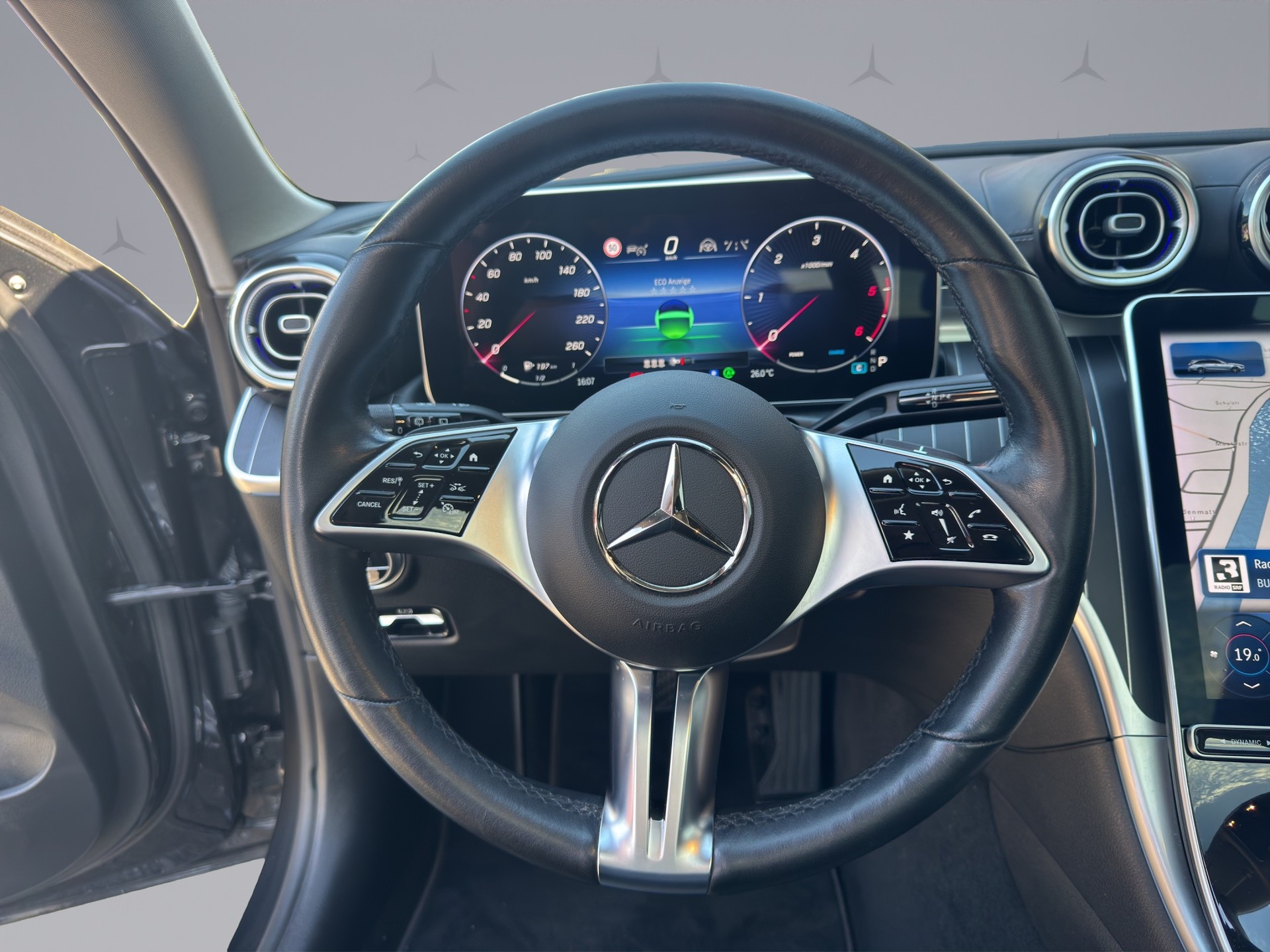 MERCEDES-BENZ C 220 d Avantgarde Kombi-image-11