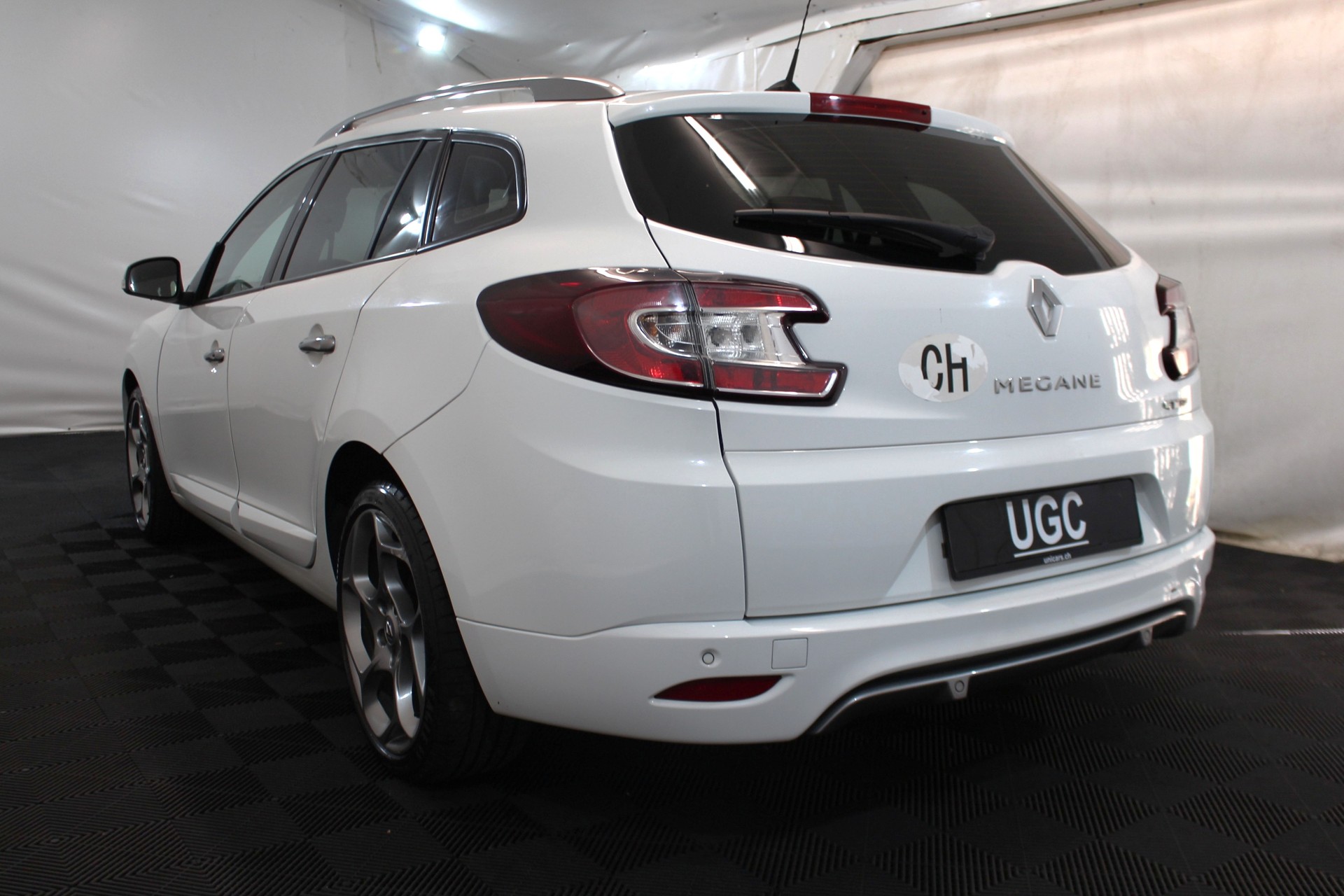 RENAULT Mégane Grandtour 2.0 dCi 160 GT-showroom-element-3