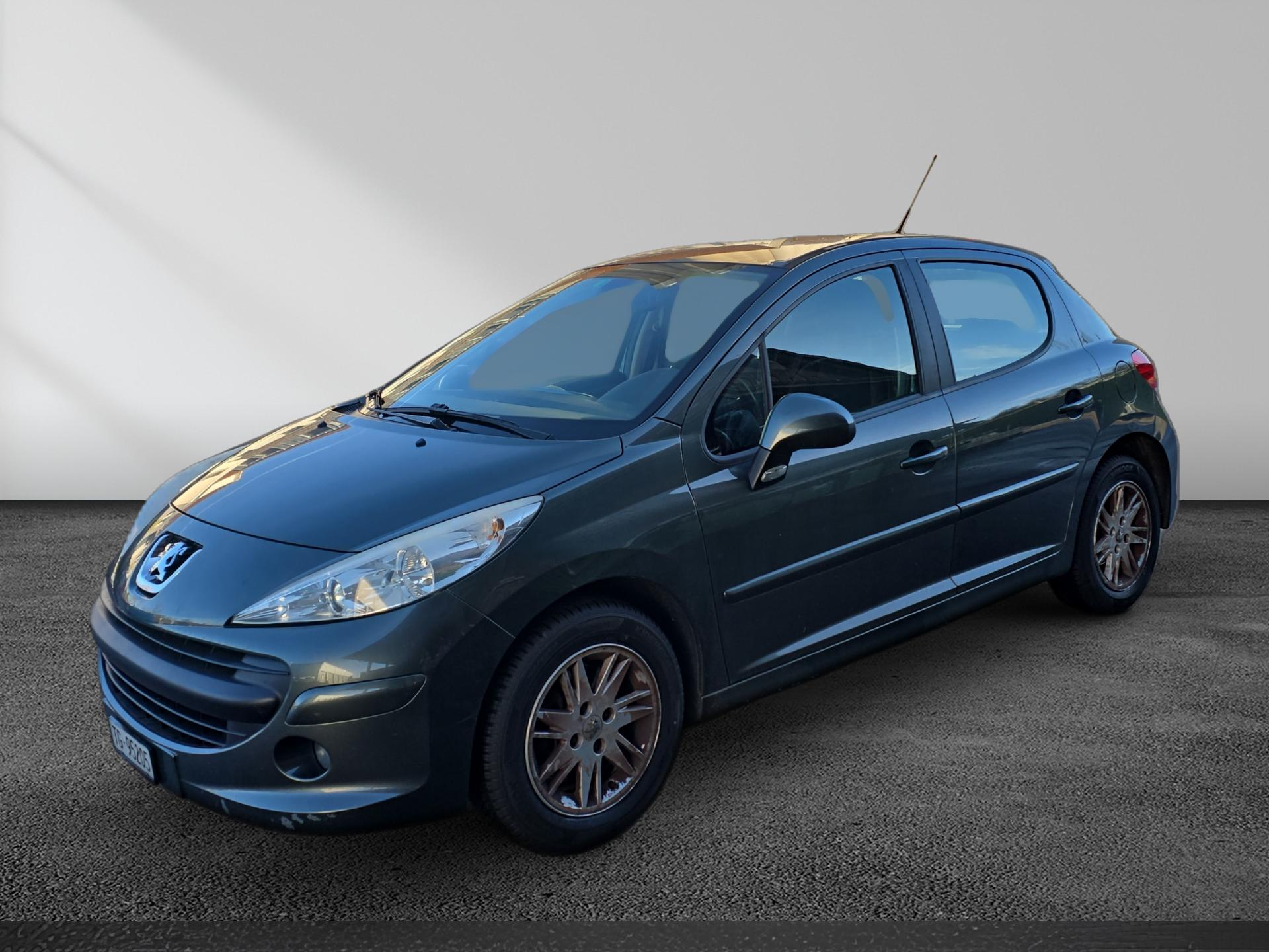 PEUGEOT 207 1.6 16V XT Automatic