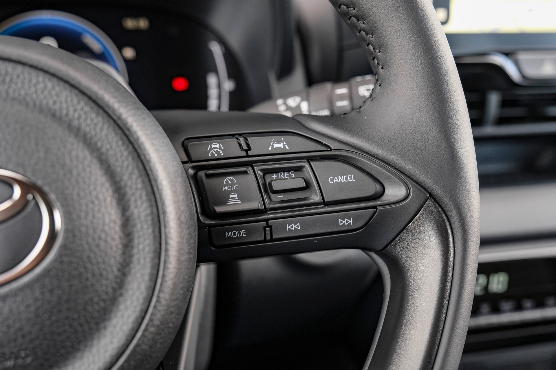 TOYOTA Yaris 1.5 e-CVT-image-22