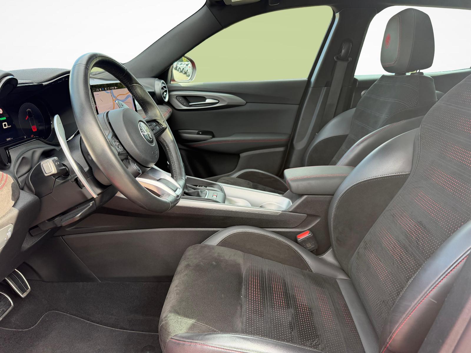 ALFA ROMEO Tonale 1.3 Plug-in Hybrid Veloce Q4-showroom-element-1