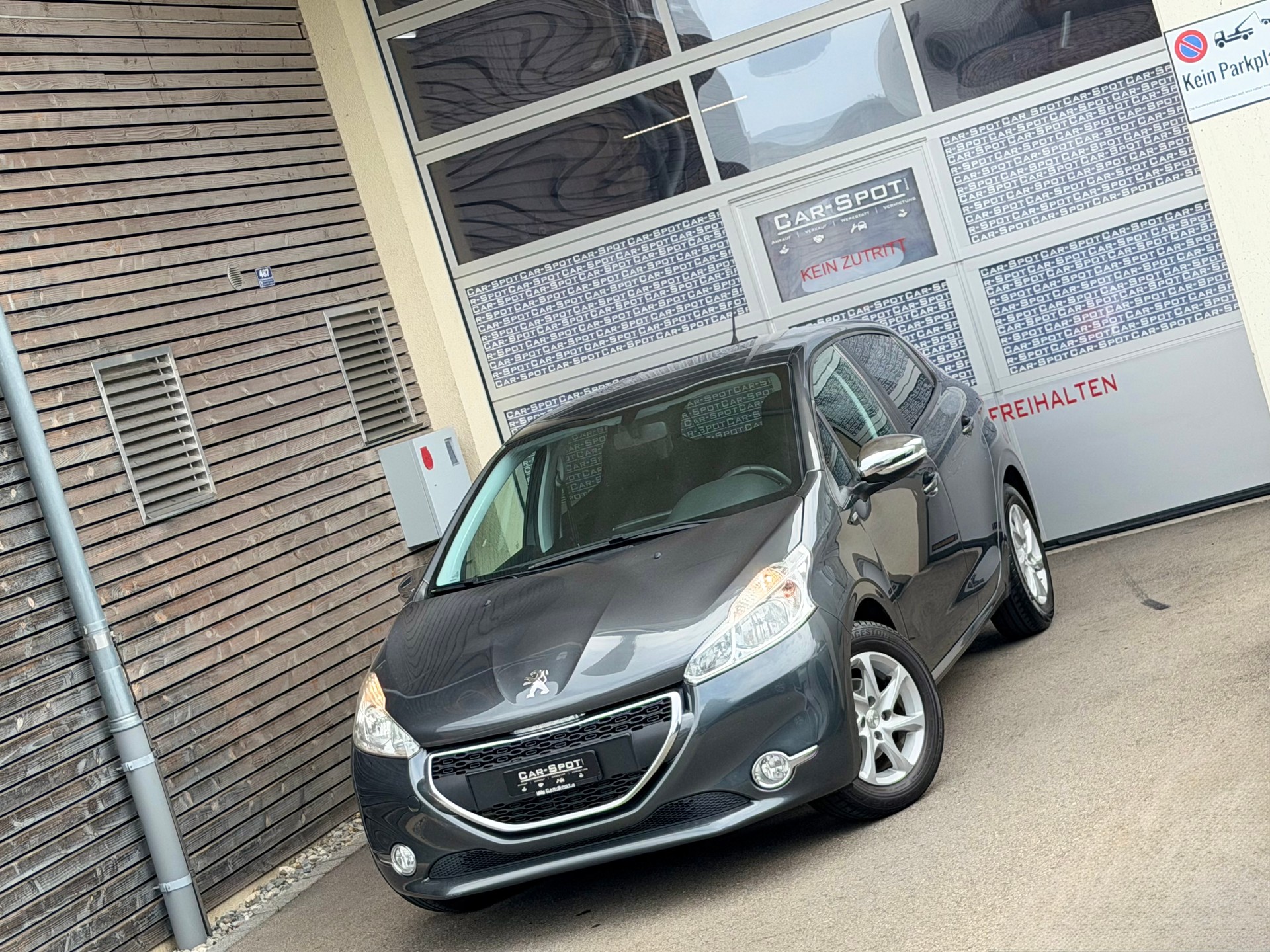PEUGEOT 208 1.2 VTI Style
