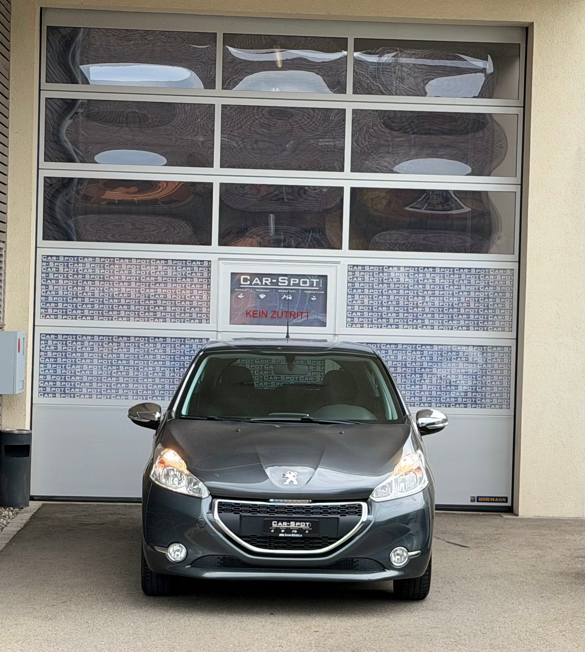 PEUGEOT 208 1.2 VTI Style-showroom-element-1