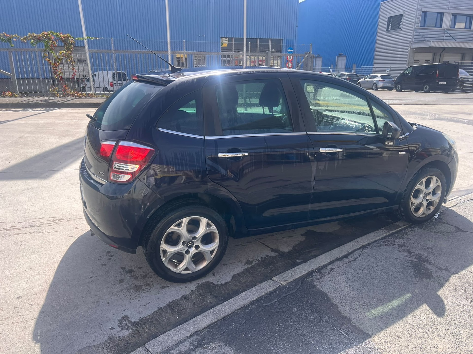 CITROEN C3 1.2i PureTech Exclusive-image-3