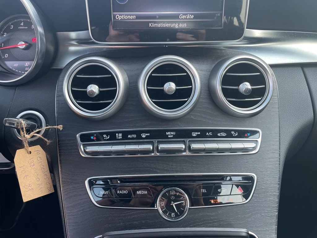 MERCEDES-BENZ C 200 7G-Tronic-image-11
