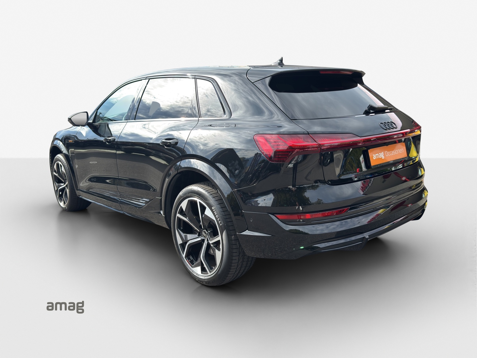 AUDI e-tron S quattro-image-2