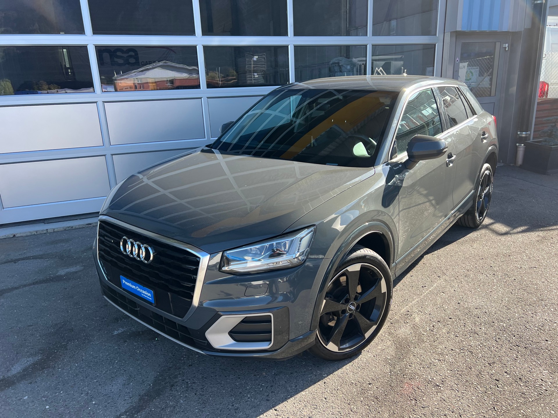 AUDI Q2 2.0 TDI sport quattro S-tronic ** Navi * AHK 1800kg. * 8 fach * frisch ab MFK **-showroom-element-1