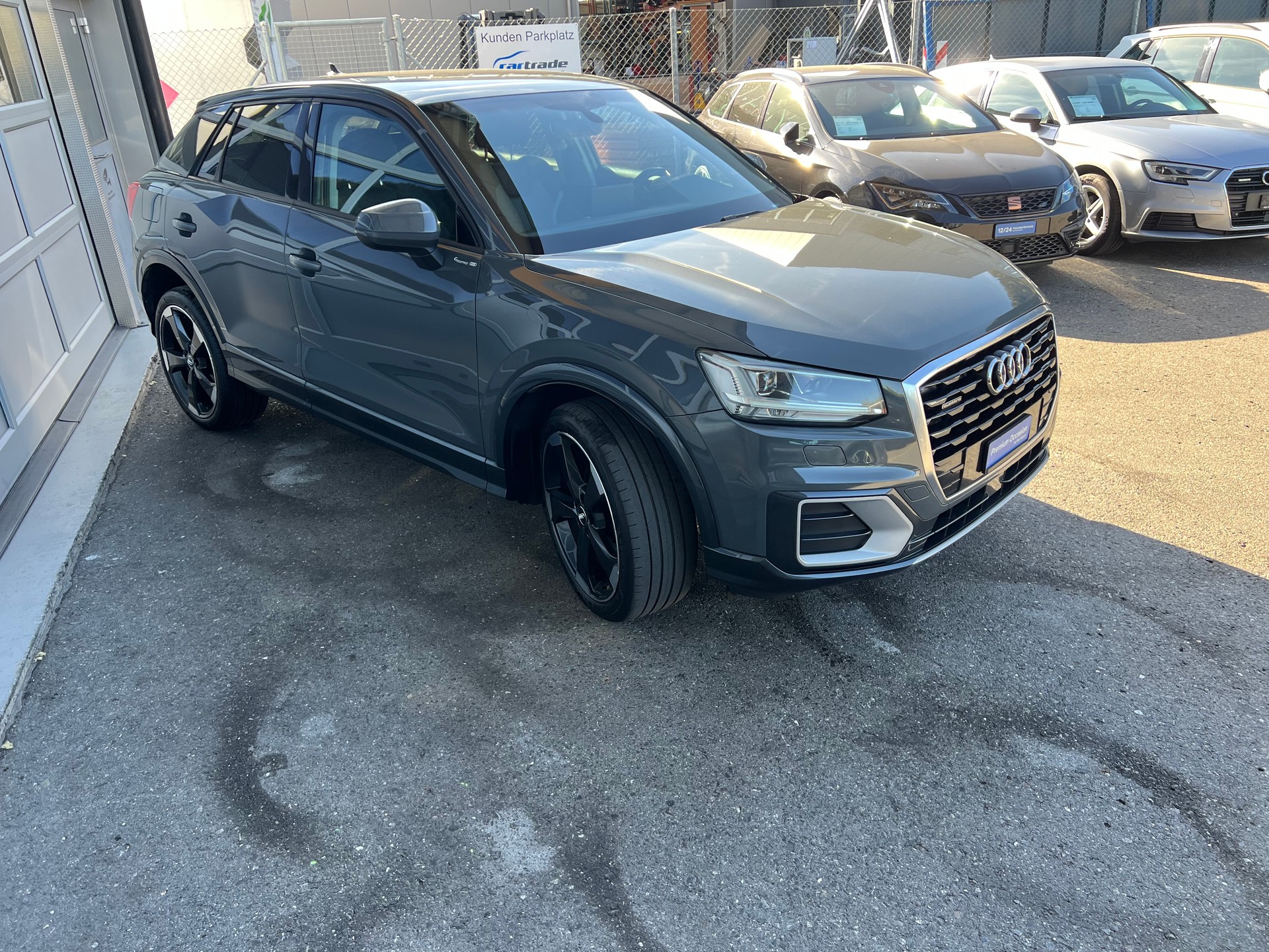 AUDI Q2 2.0 TDI sport quattro S-tronic ** Navi * AHK 1800kg. * 8 fach * frisch ab MFK **-showroom-element-3