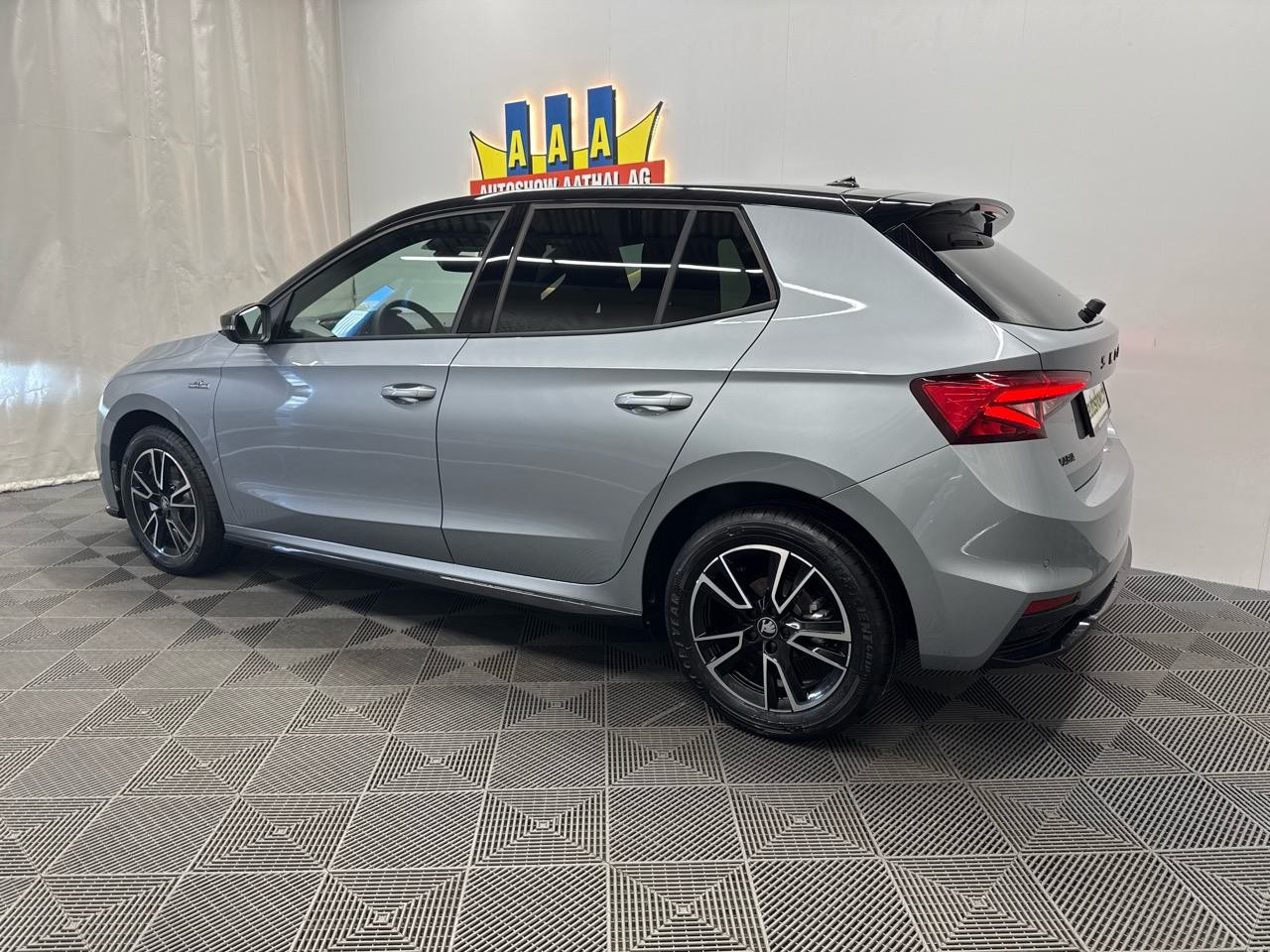 SKODA Fabia 1.5 TSI Monte Carlo DSG-showroom-element-1