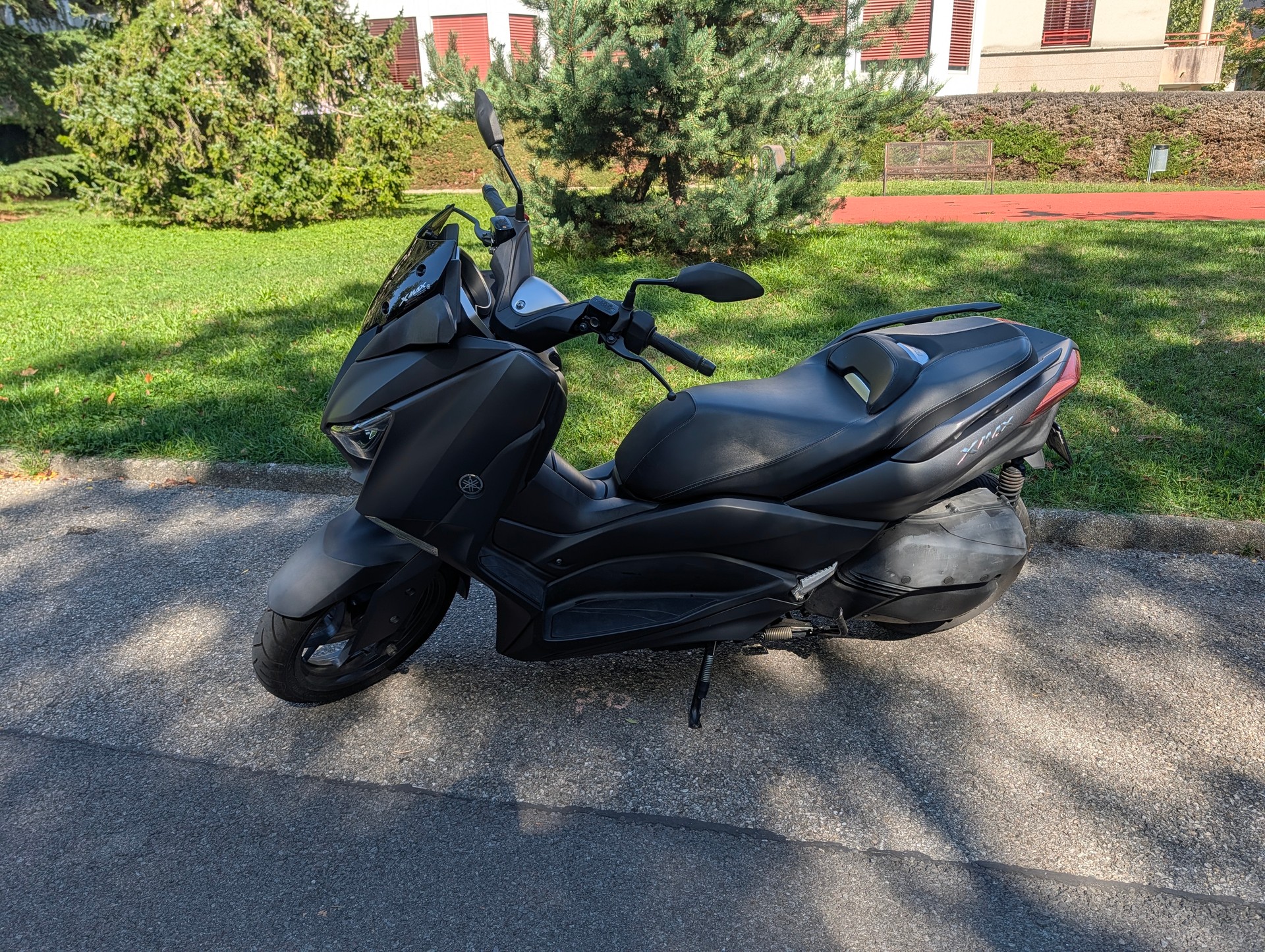YAMAHA X-Max CZD 300 ABS-image-3