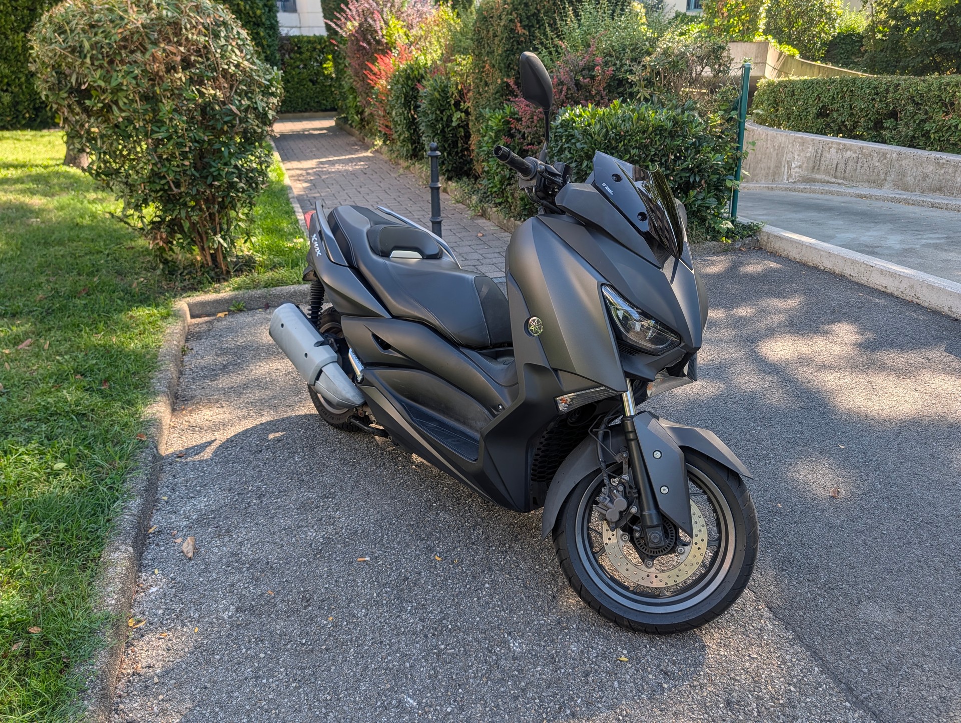YAMAHA X-Max CZD 300 ABS-image-2