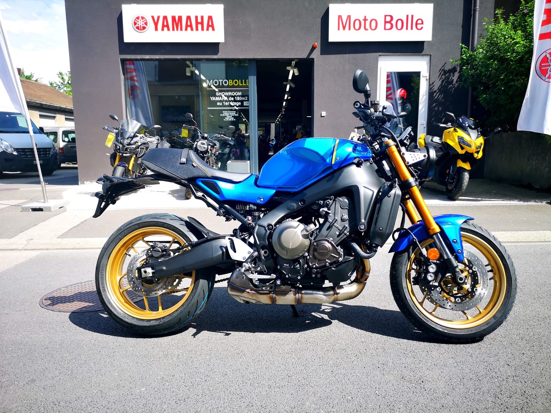 YAMAHA XSR 900
