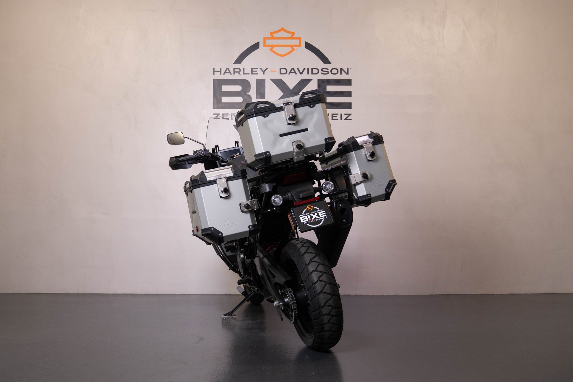 HARLEY-DAVIDSON RA Pan America 1250 Special-showroom-element-3