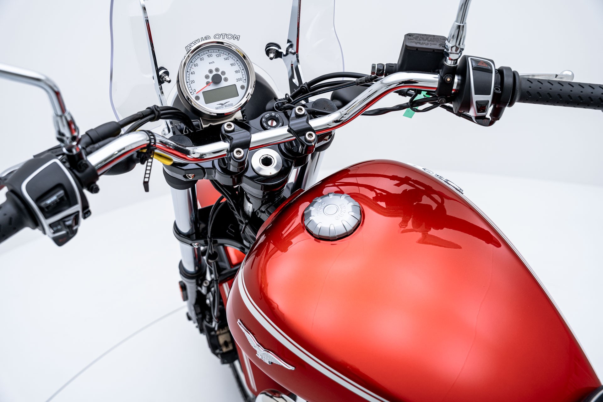 MOTO GUZZI V9 Roamer 850 ABS-image-7