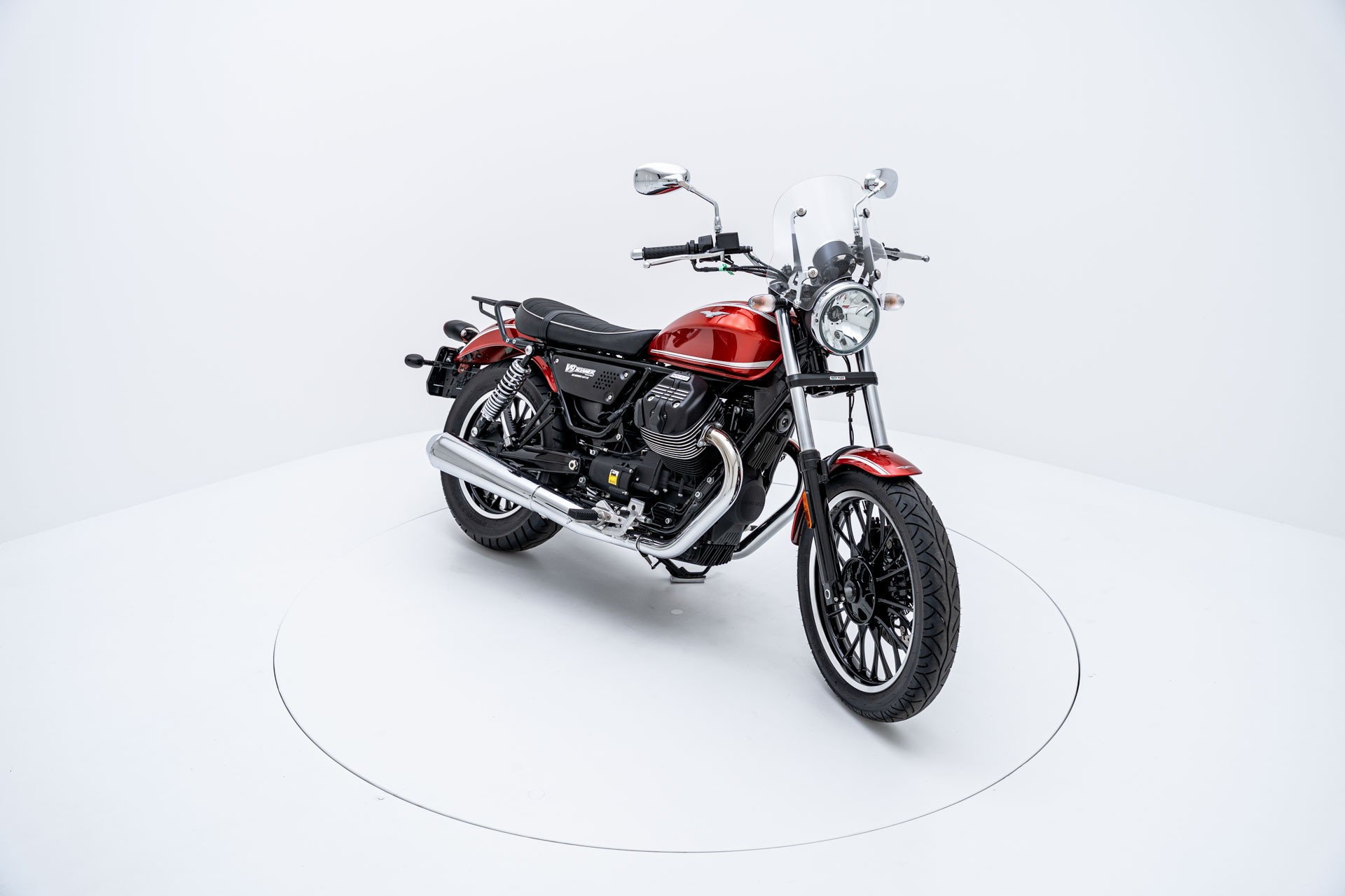 MOTO GUZZI V9 Roamer 850 ABS-image-1
