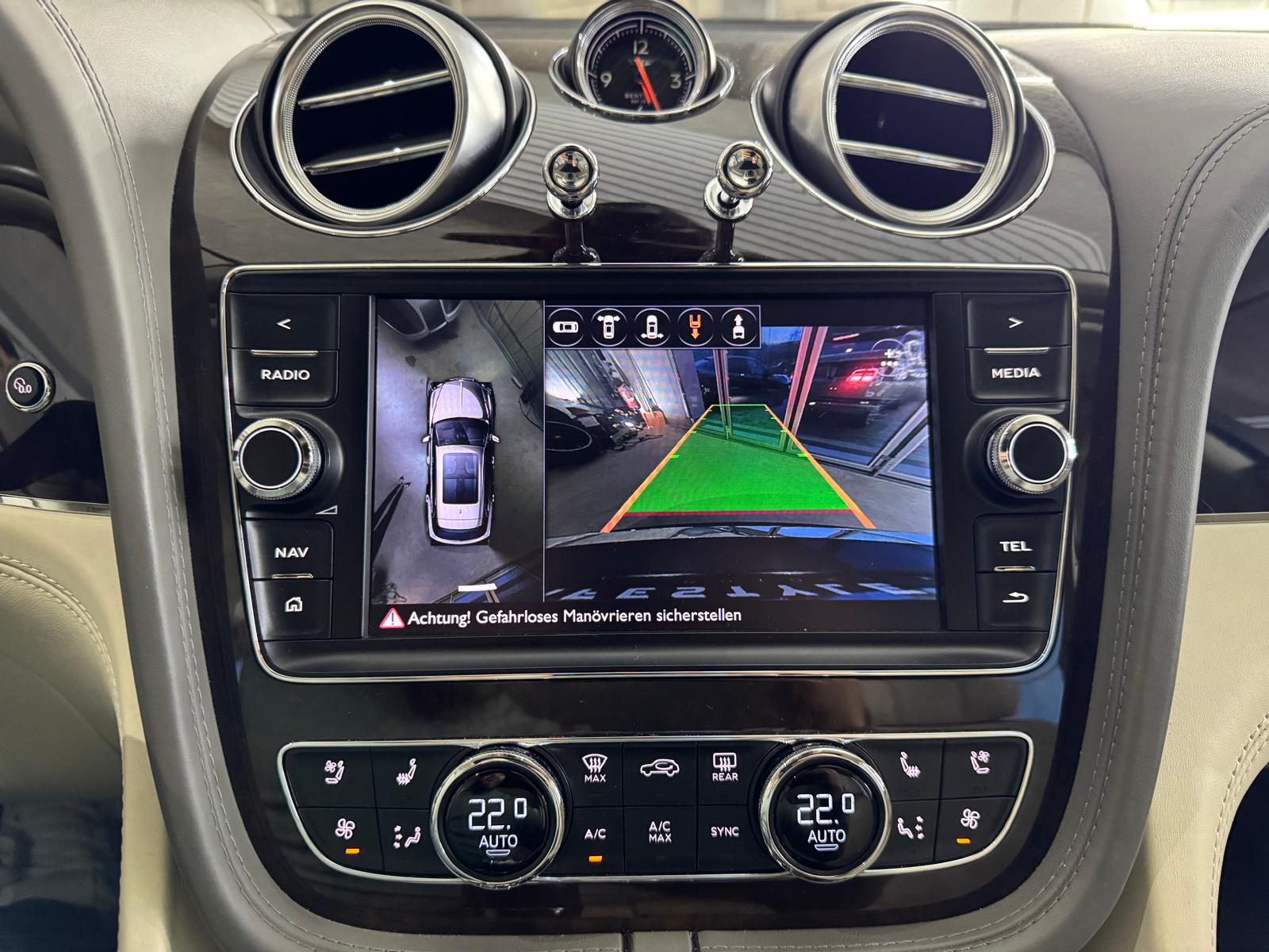 BENTLEY Bentayga W12-image-6