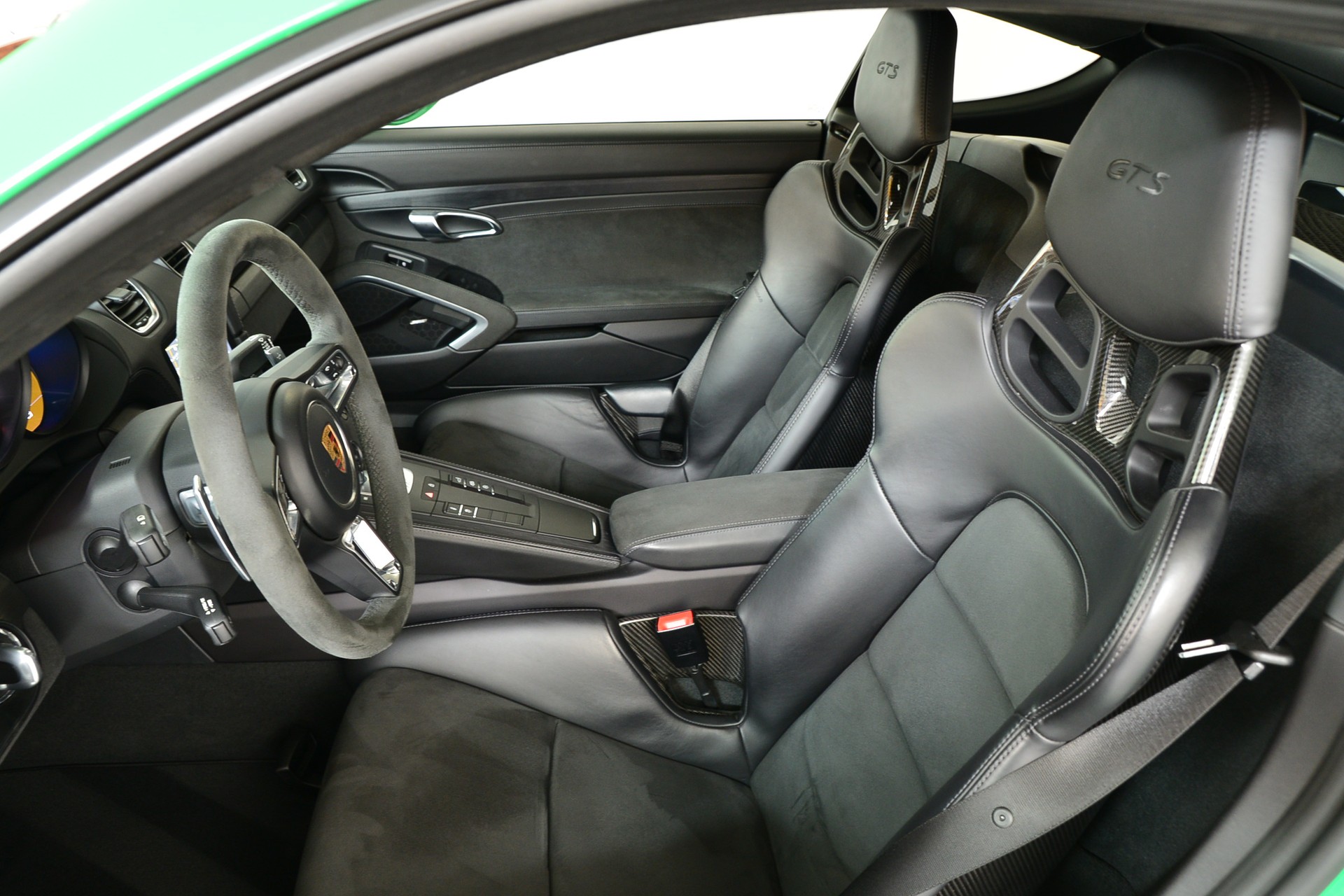 PORSCHE 718 Cayman GTS 4.0 PDK-image-11