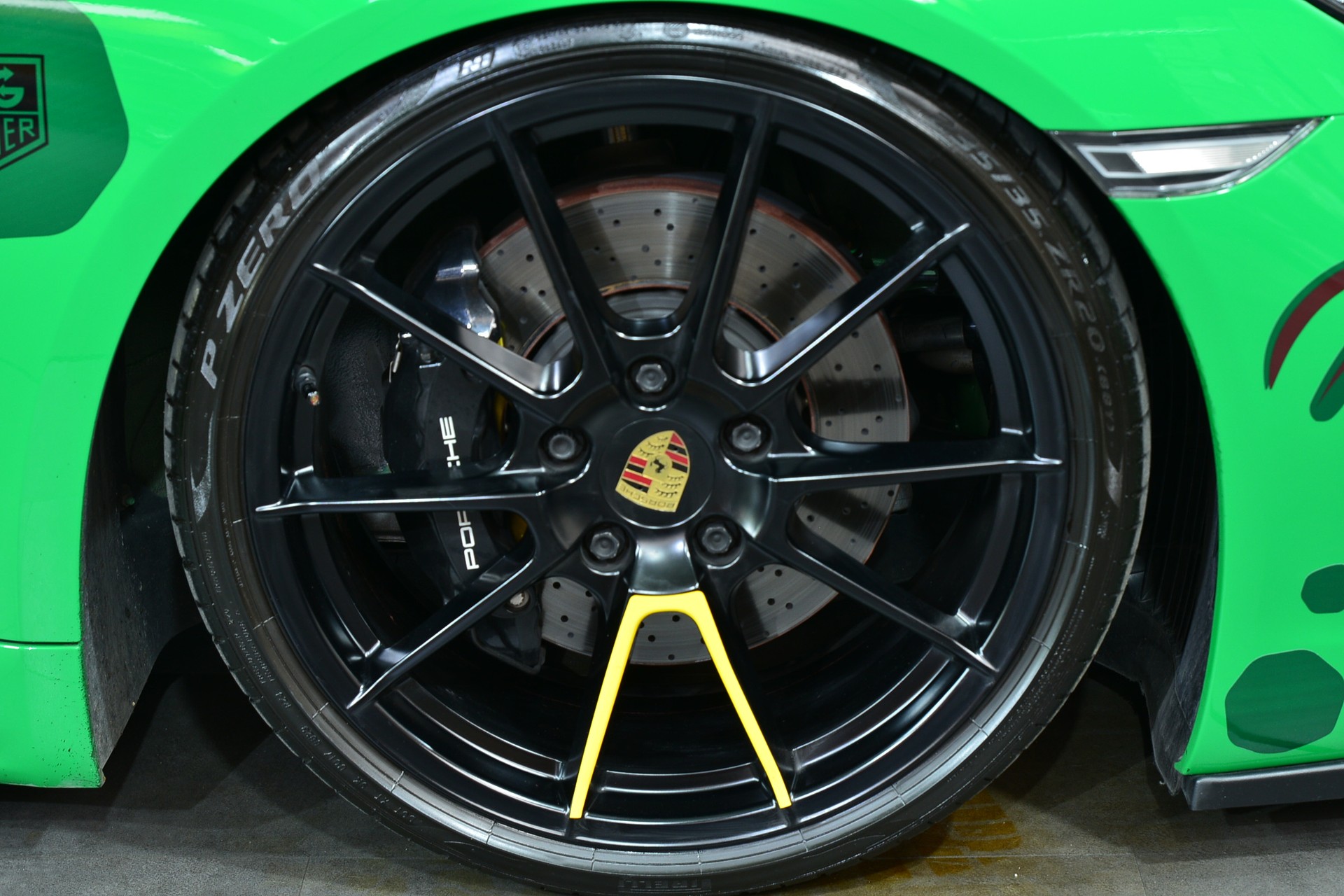PORSCHE 718 Cayman GTS 4.0 PDK-image-14