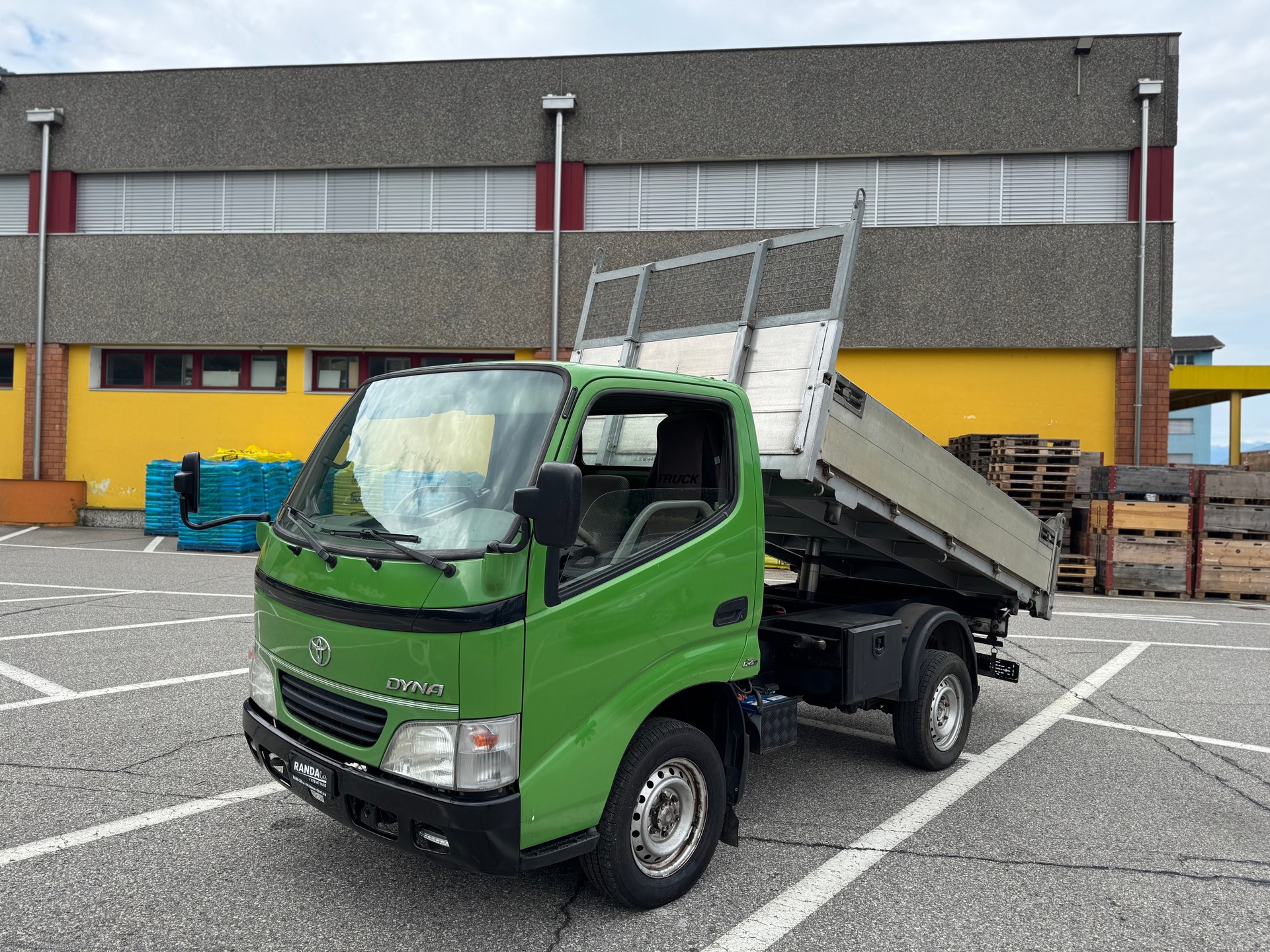 TOYOTA Dyna 100 2.5 D-4D-image-3