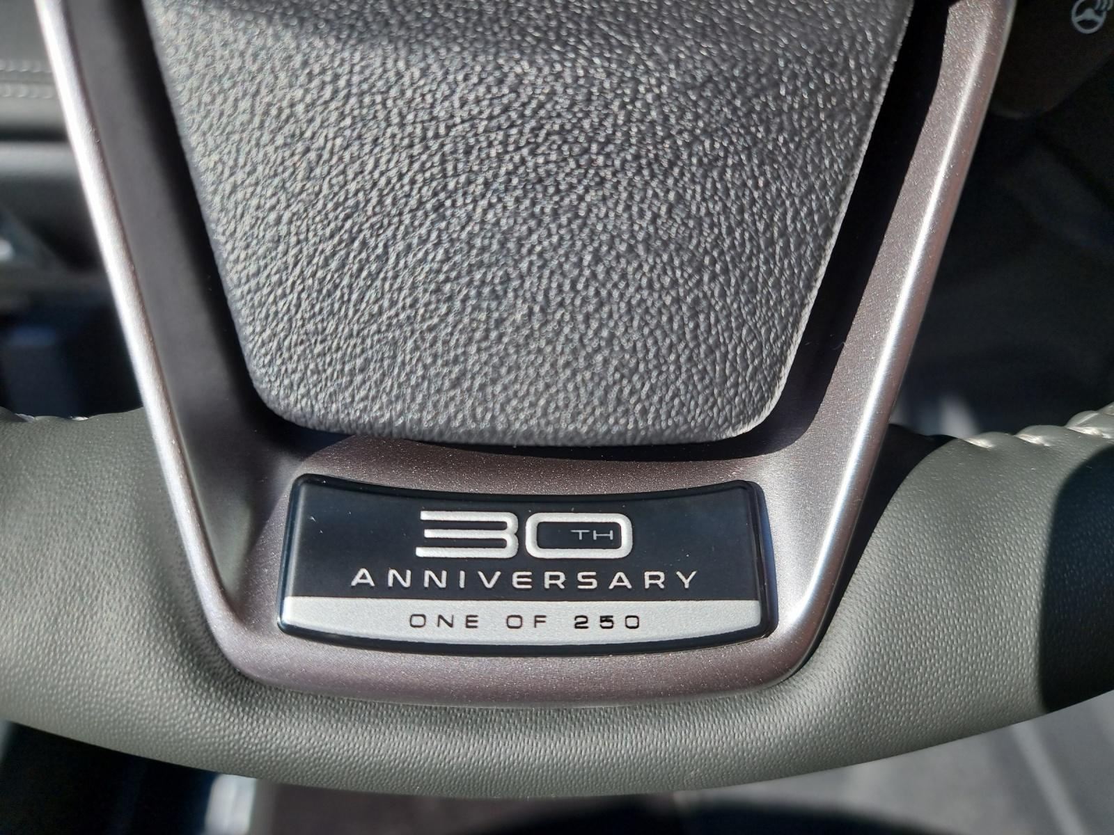 SUBARU Outback 2.5i 30th Anniversary Edition-image-14