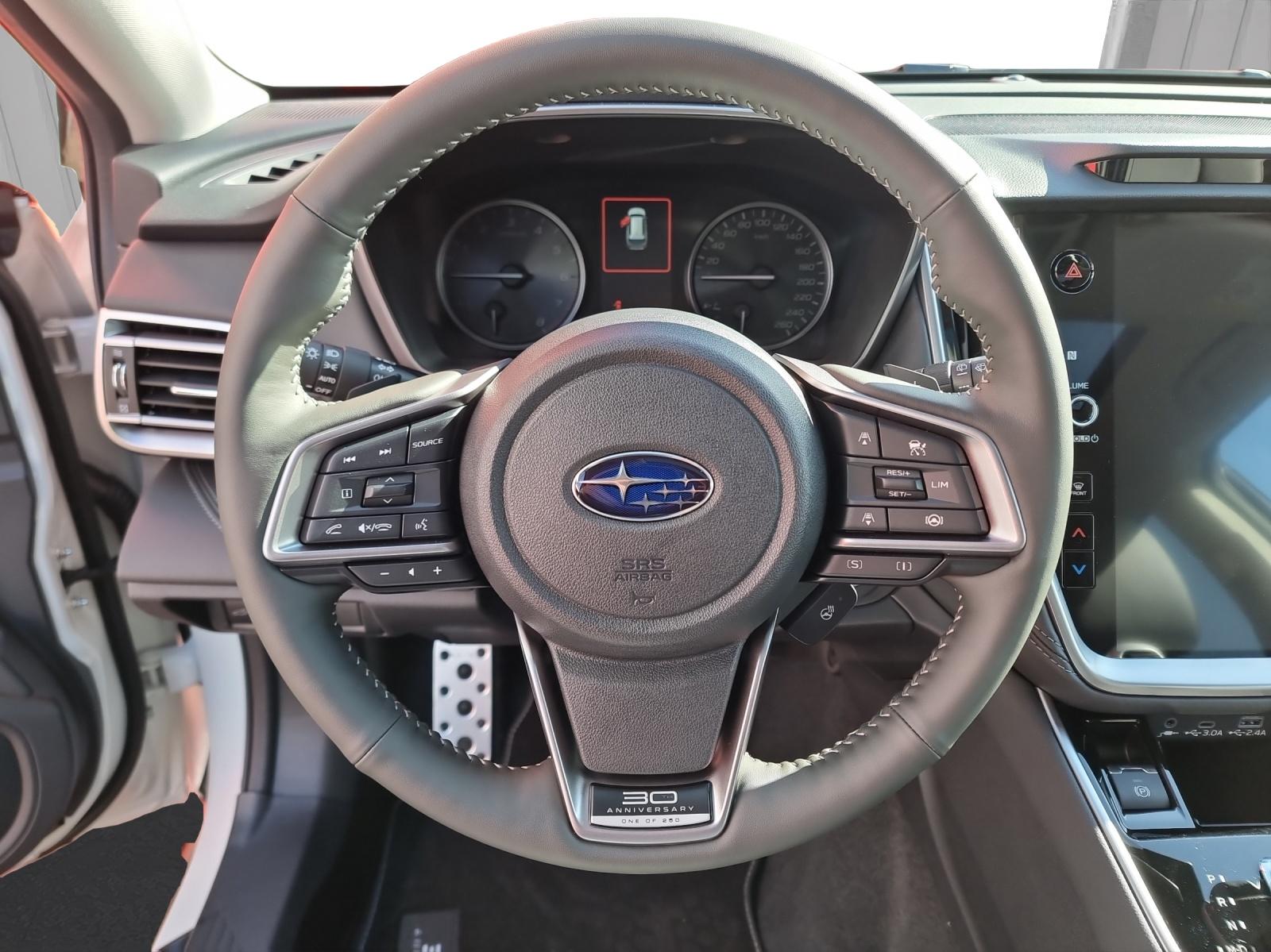 SUBARU Outback 2.5i 30th Anniversary Edition-image-8