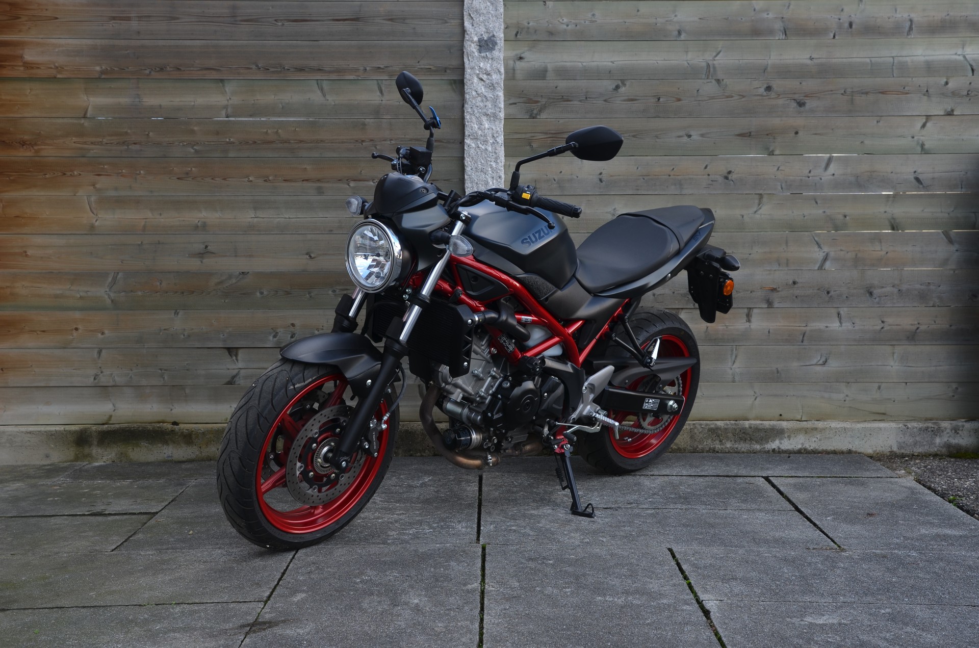SUZUKI SV 650 ABS L6-image-1