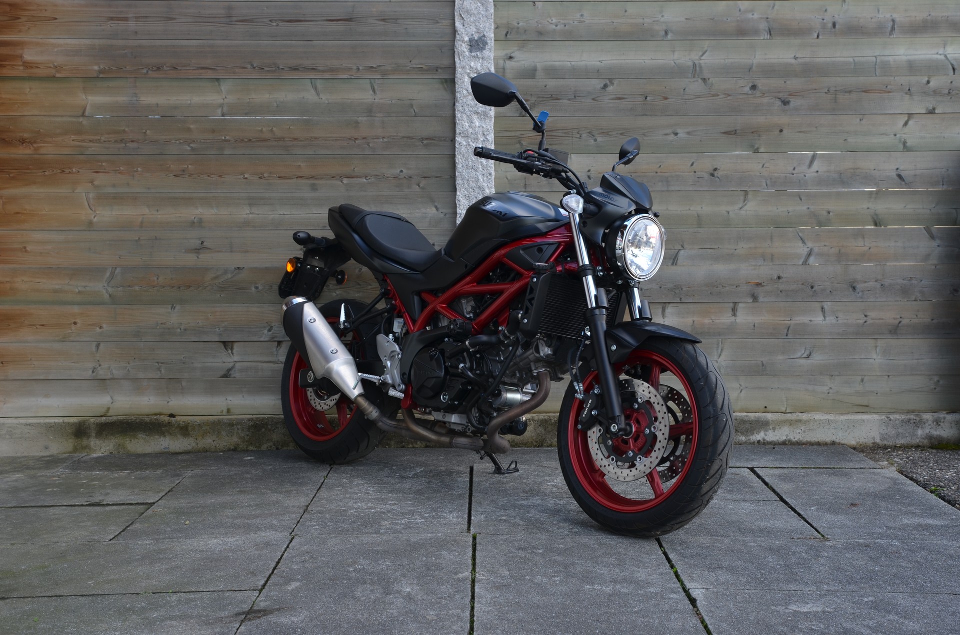 SUZUKI SV 650 ABS L6-image-2