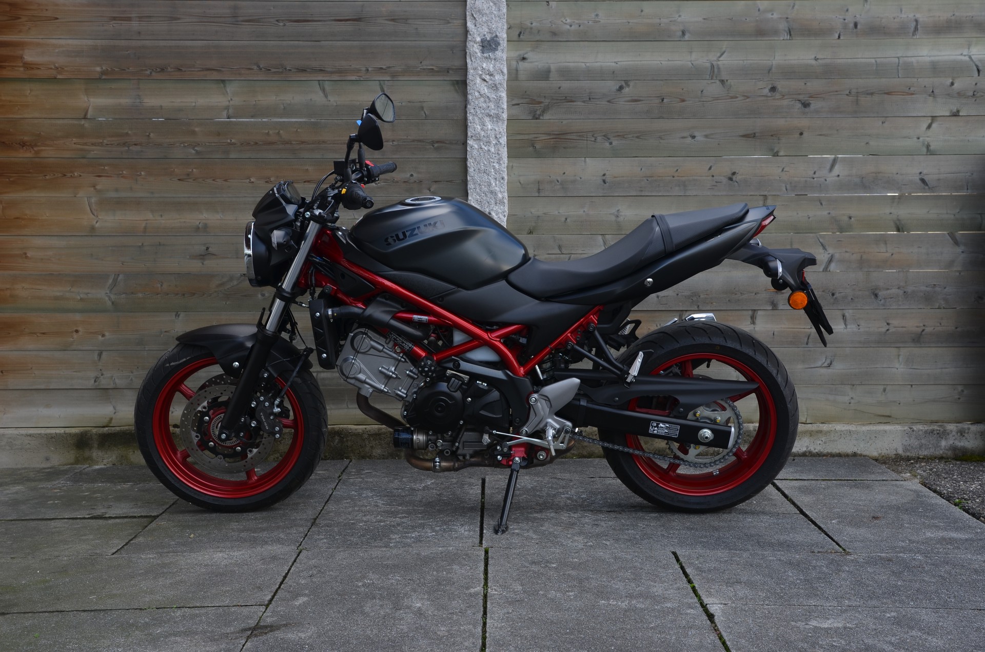 SUZUKI SV 650 ABS L6-image-3