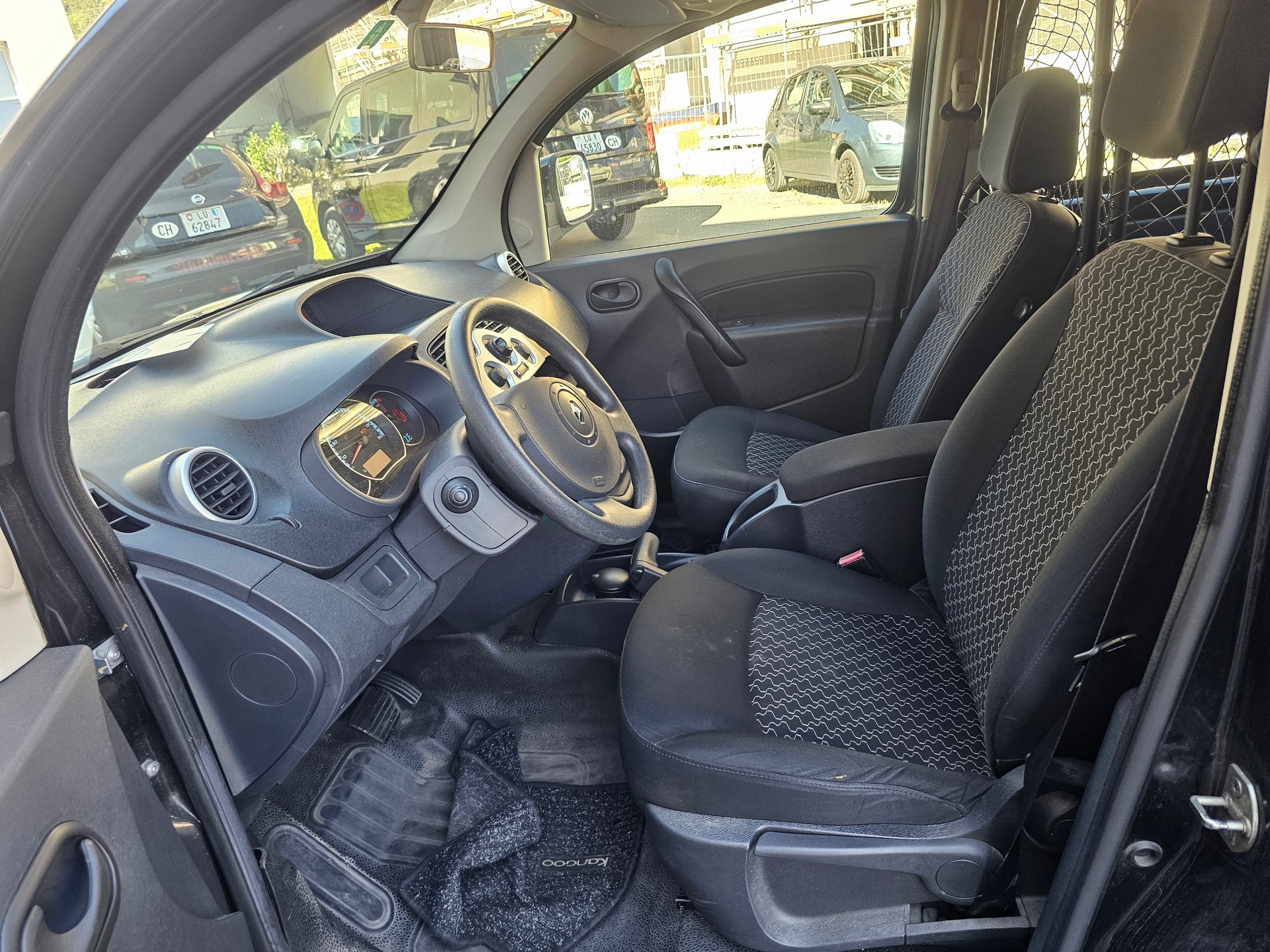 RENAULT Kangoo Z.E.-image-8