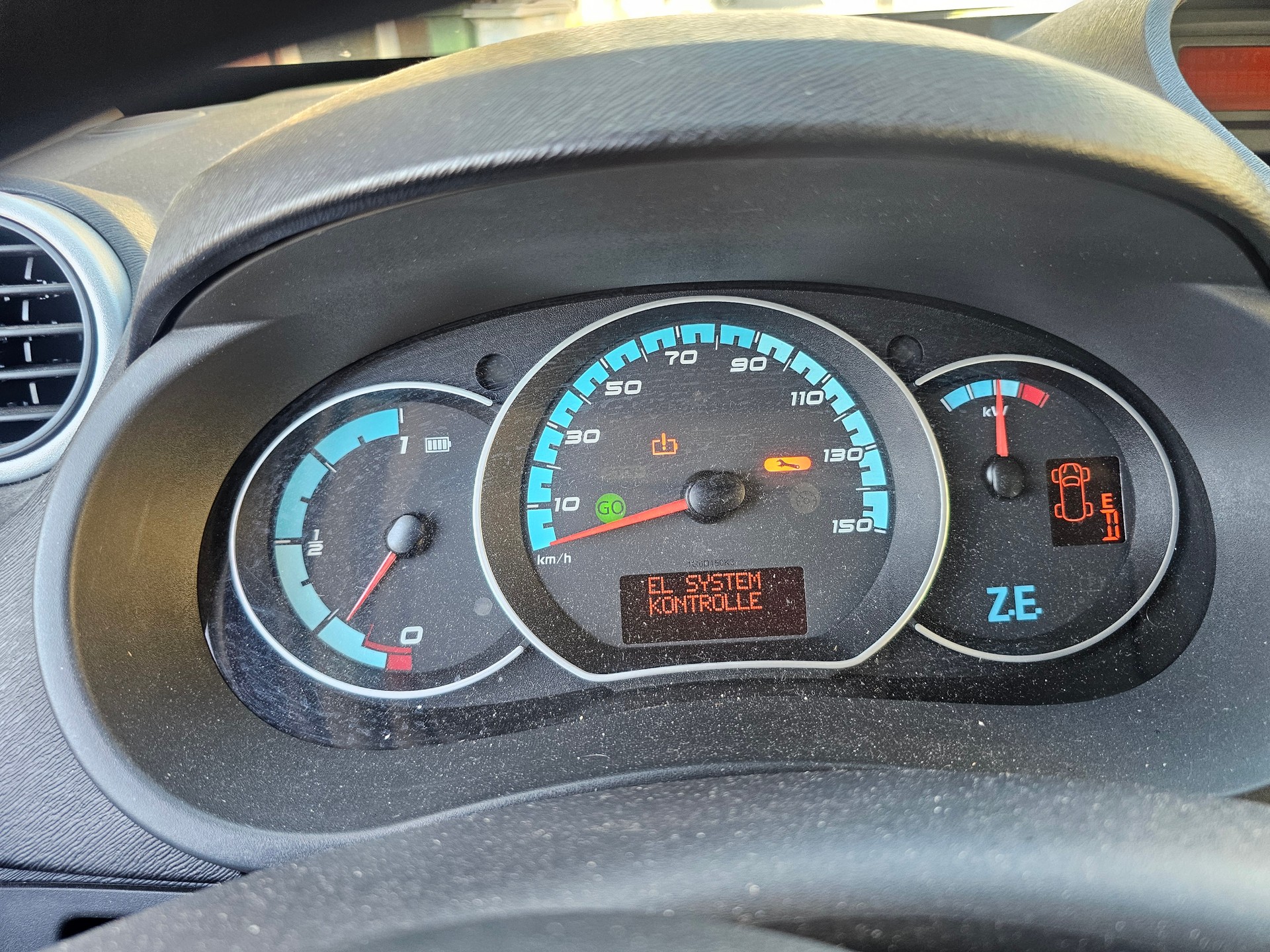 RENAULT Kangoo Z.E.-image-9