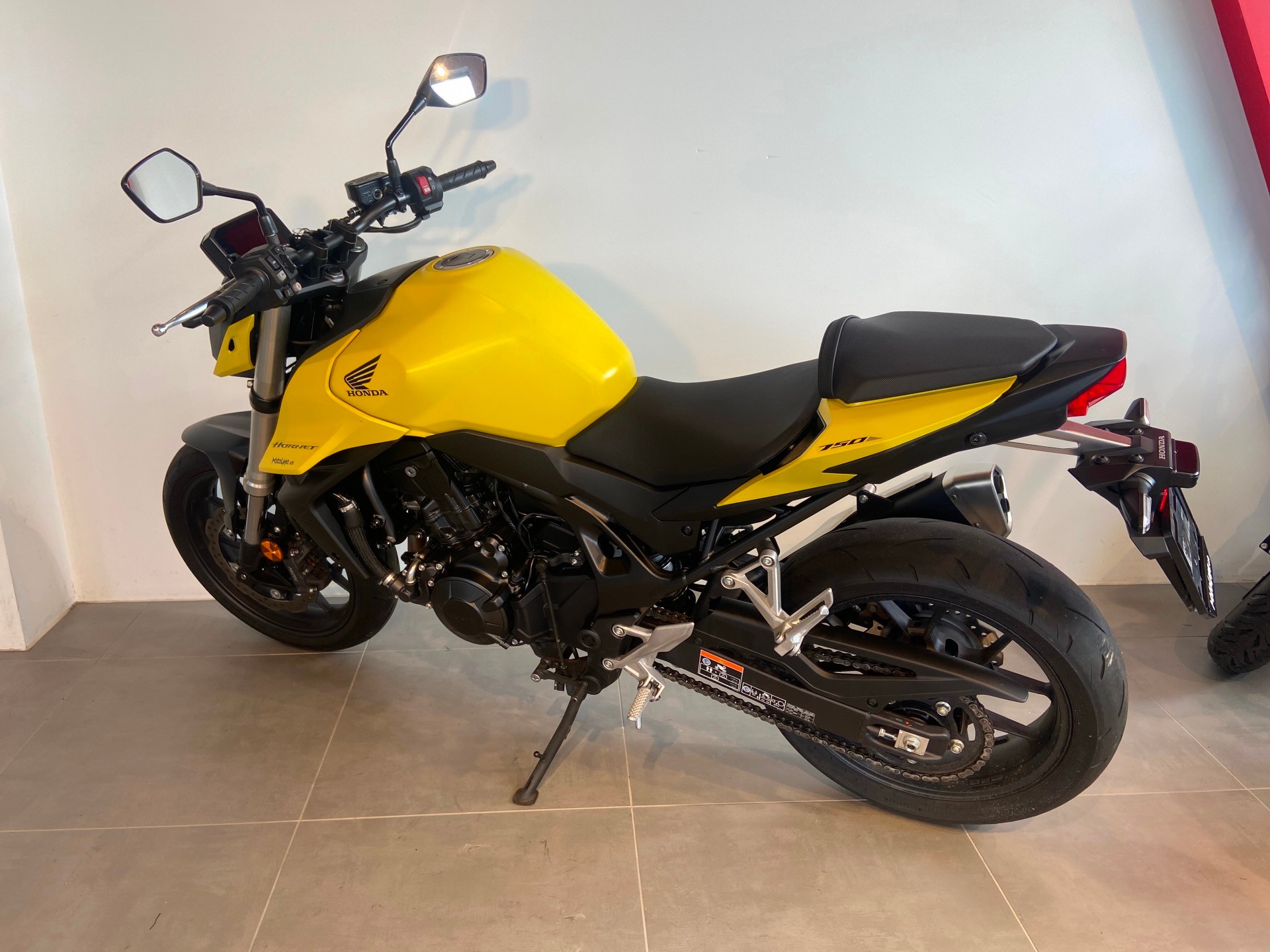 HONDA CB 750 Hornet-image-1
