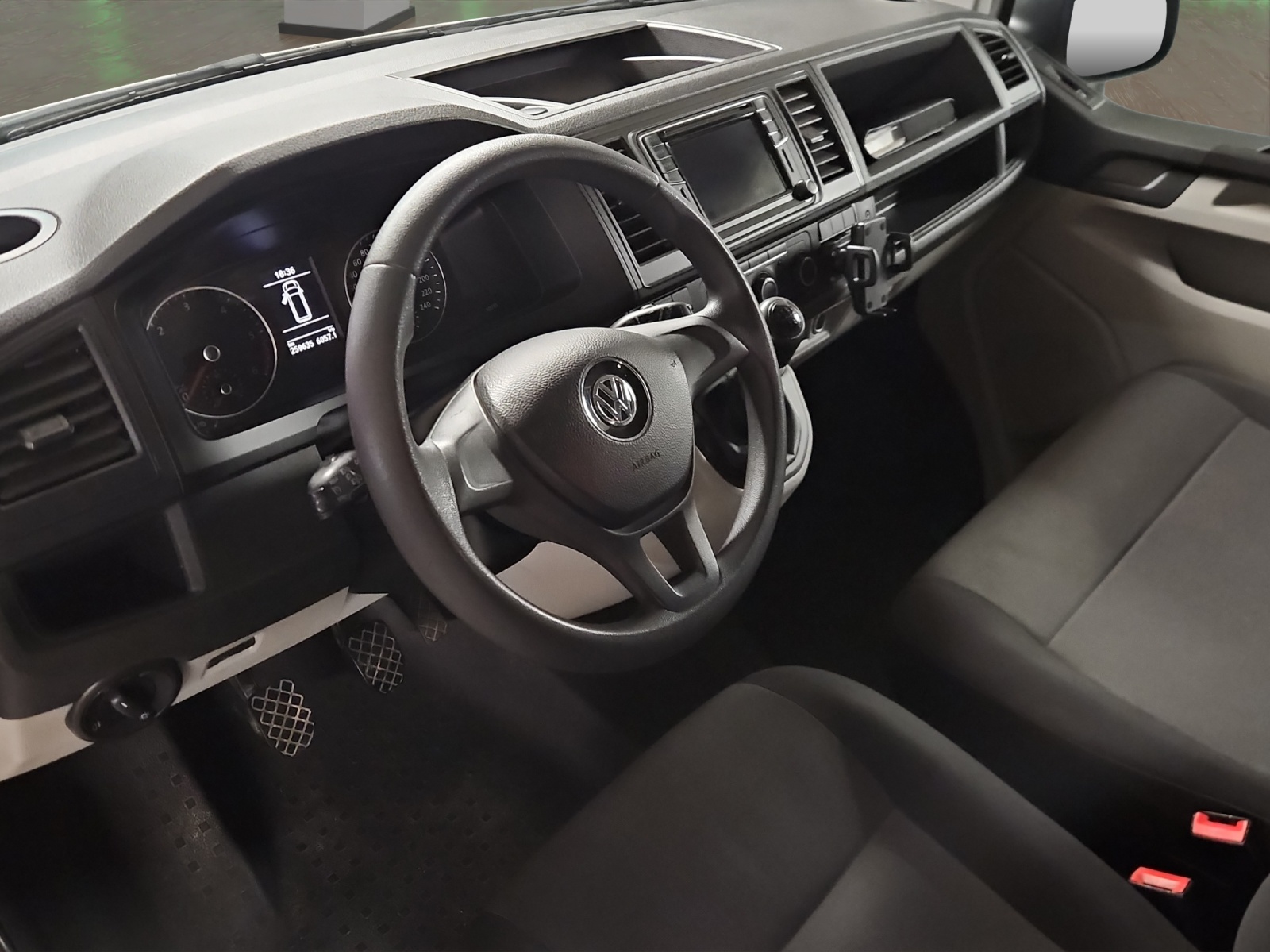 VW T6 2.0 TDI 4Motion-image-5