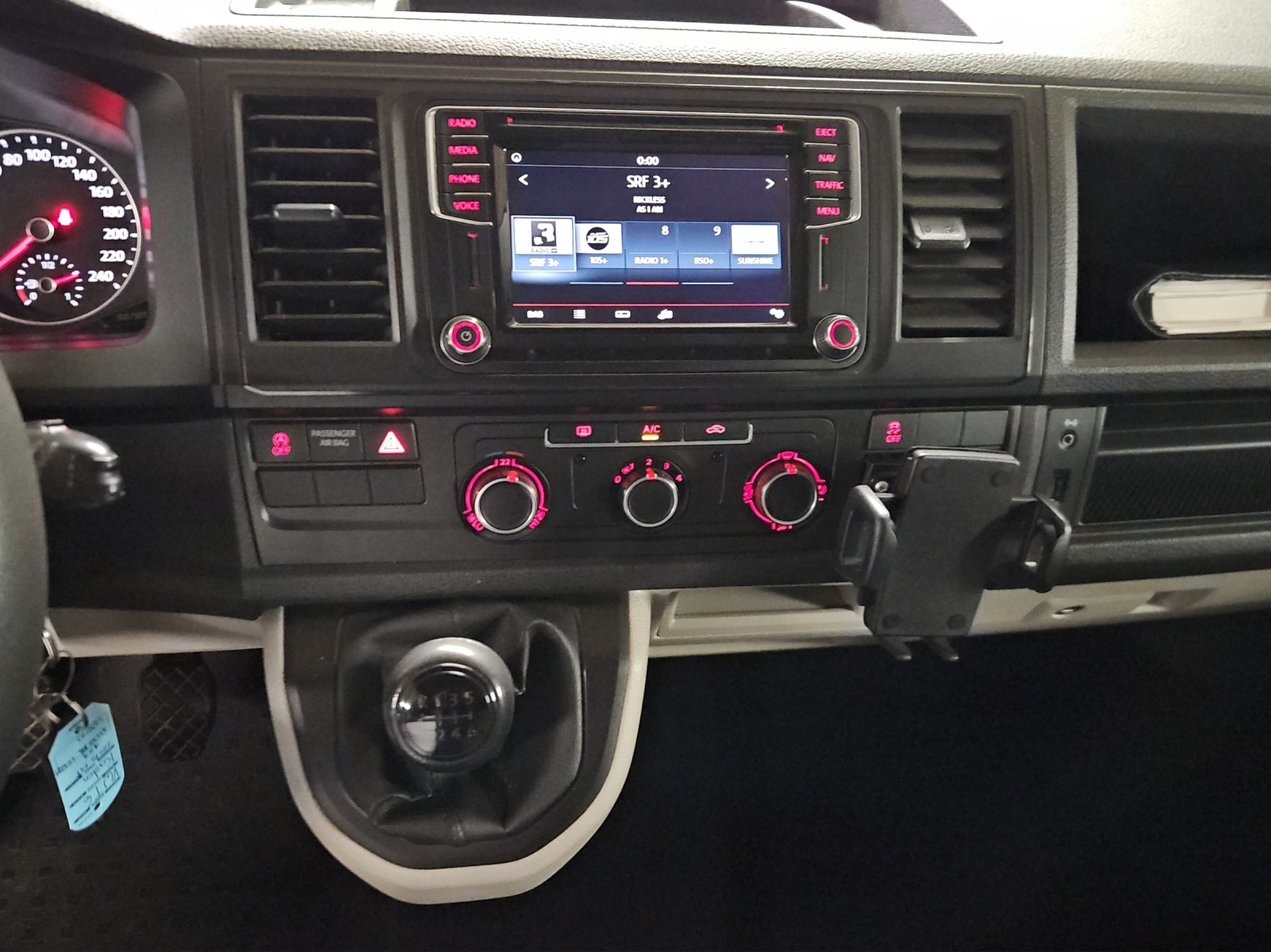 VW T6 2.0 TDI 4Motion-image-13