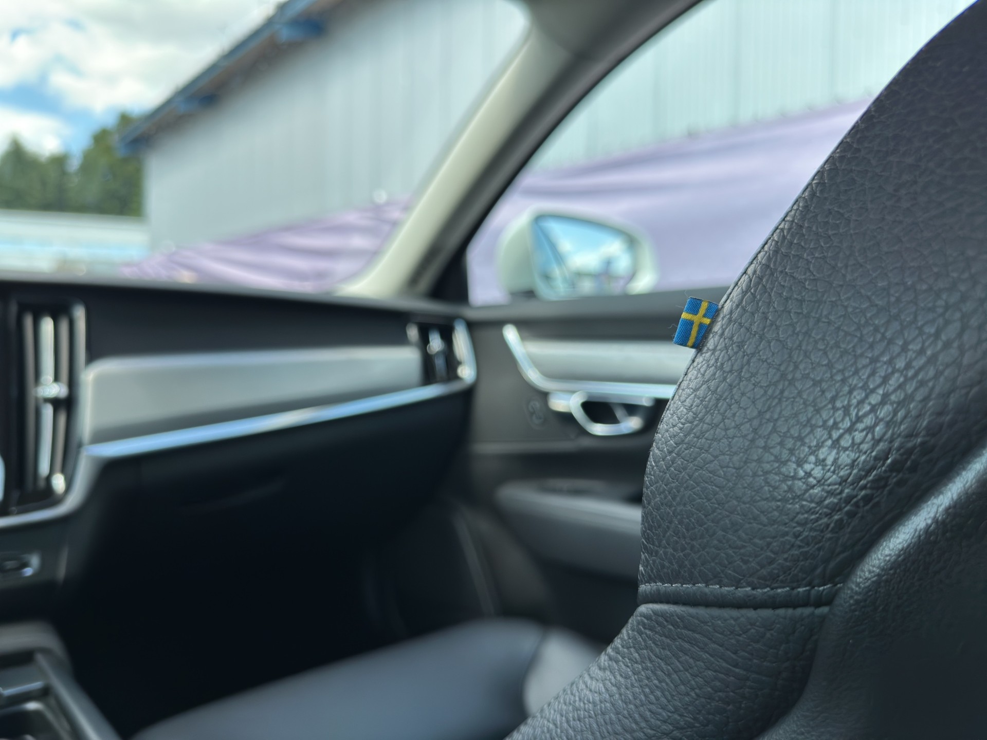 VOLVO V90 D3 Momentum Geartronic-image-43