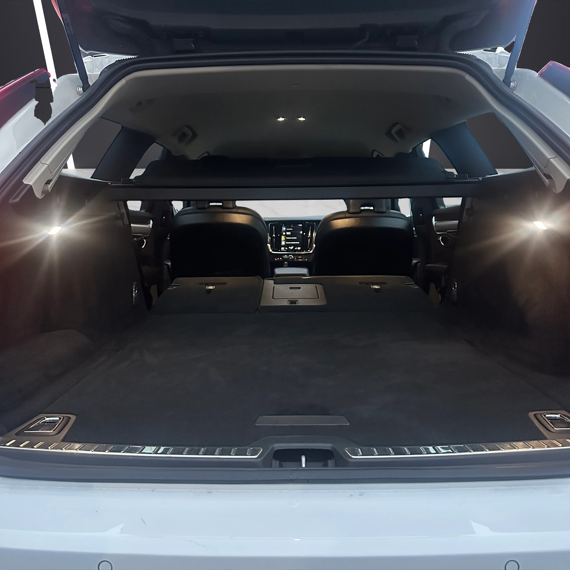 VOLVO V90 D3 Momentum Geartronic-image-9
