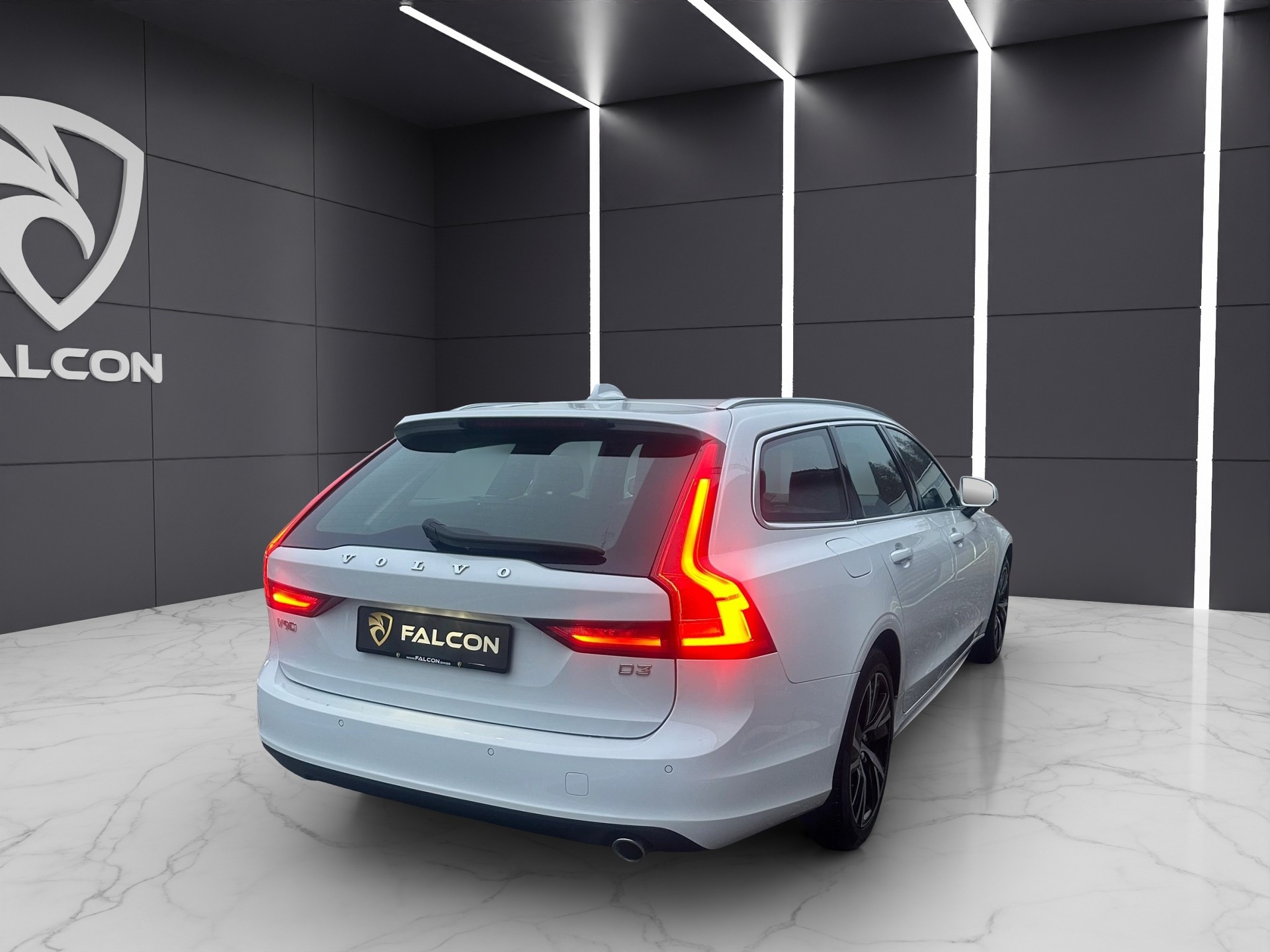 VOLVO V90 D3 Momentum Geartronic-image-5