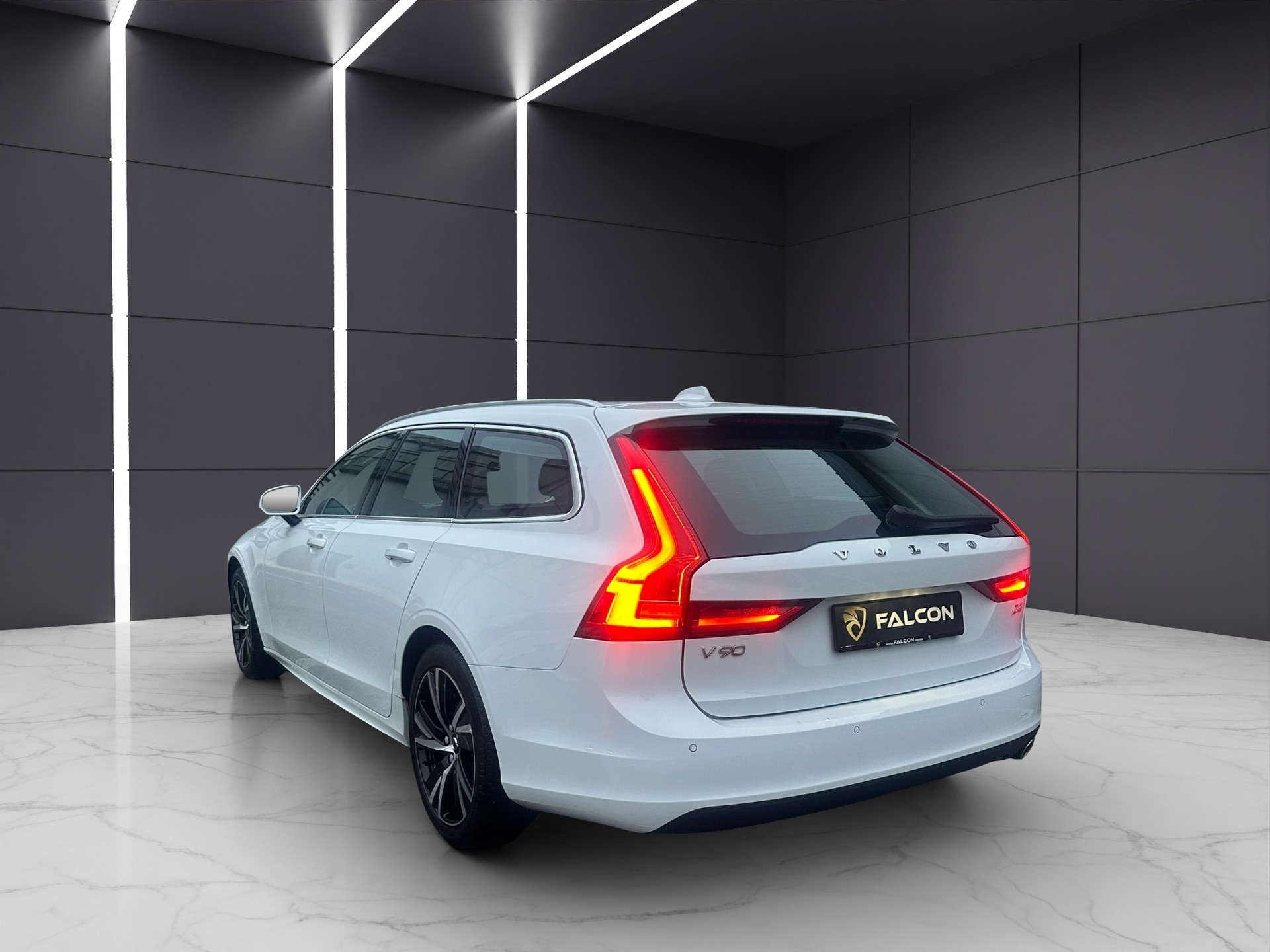VOLVO V90 D3 Momentum Geartronic-showroom-element-3