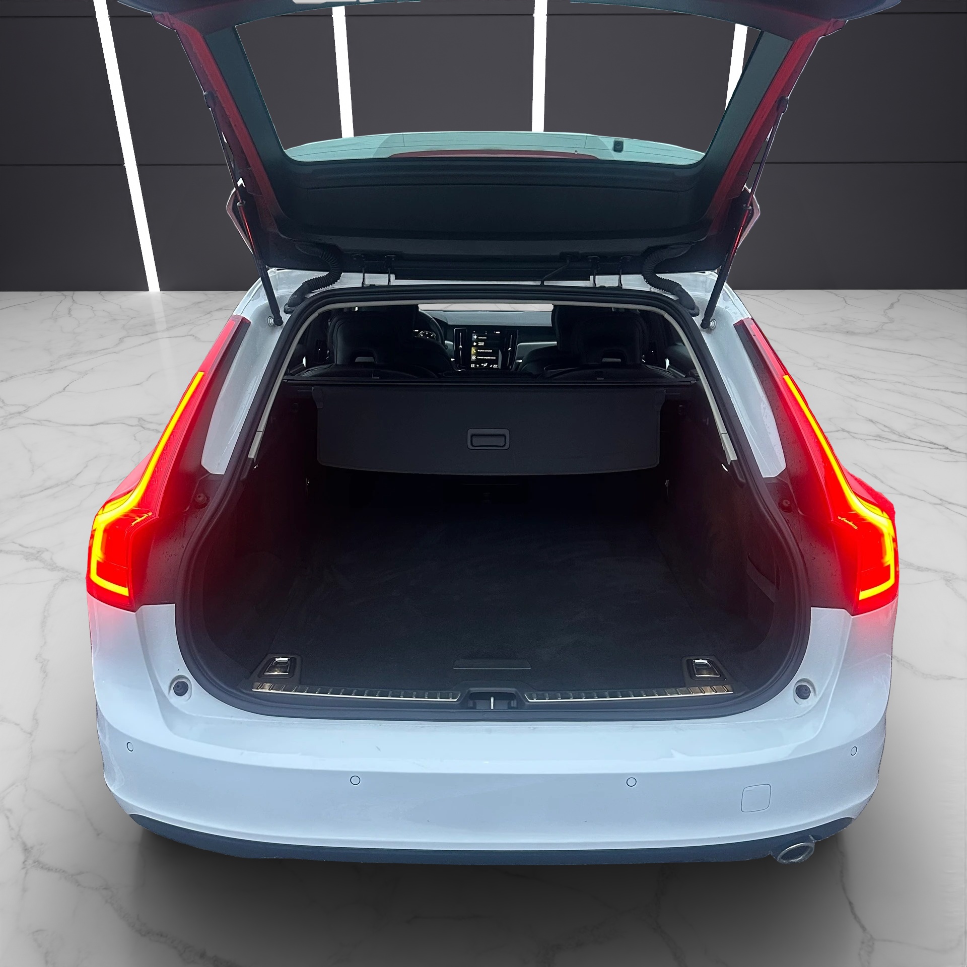 VOLVO V90 D3 Momentum Geartronic-image-8