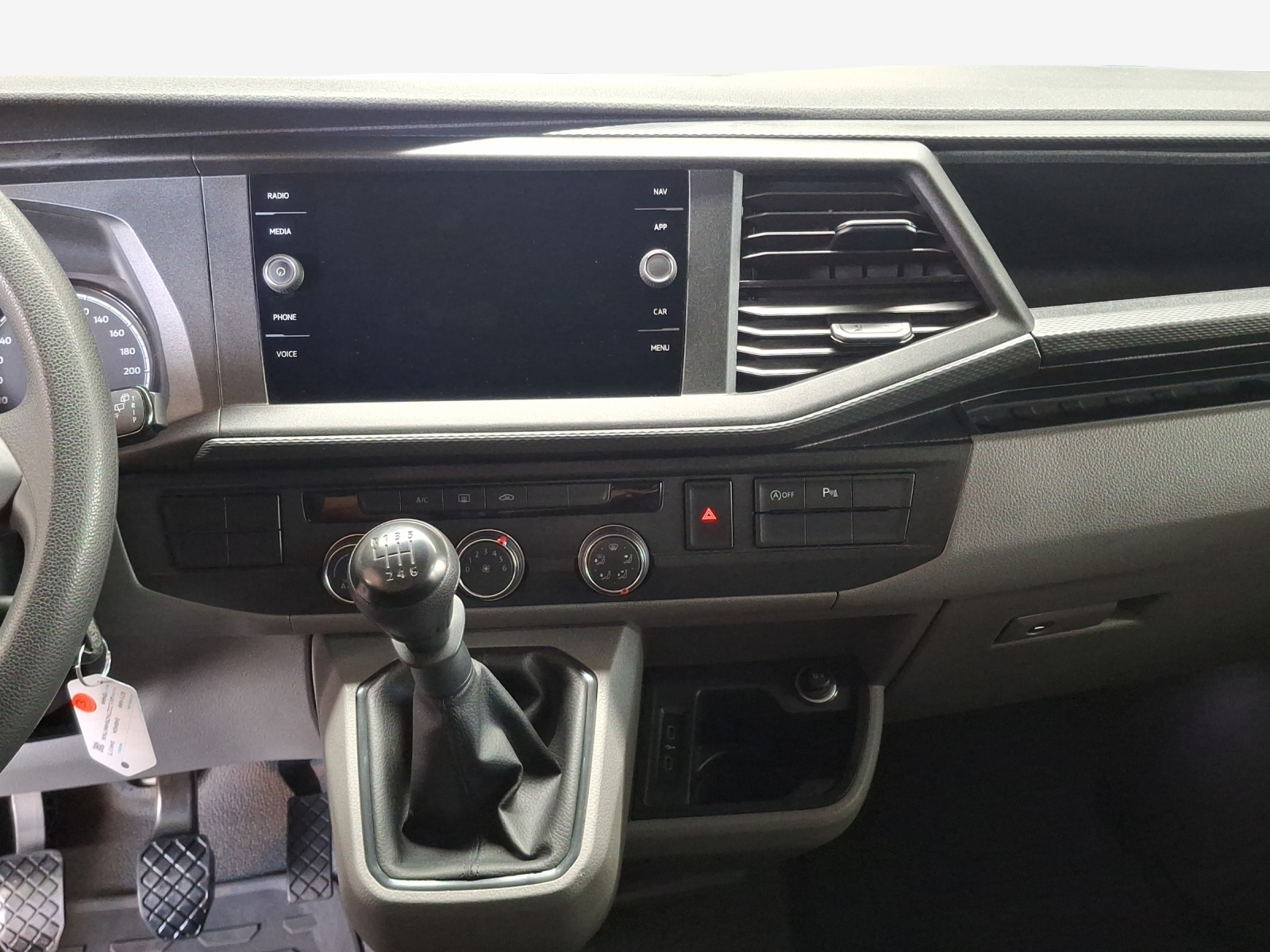 VW T6.1 2.0 TDI 4Motion-image-10