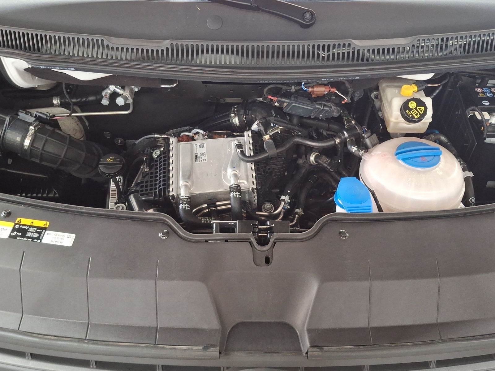 VW T6.1 2.0 TDI 4Motion-image-13